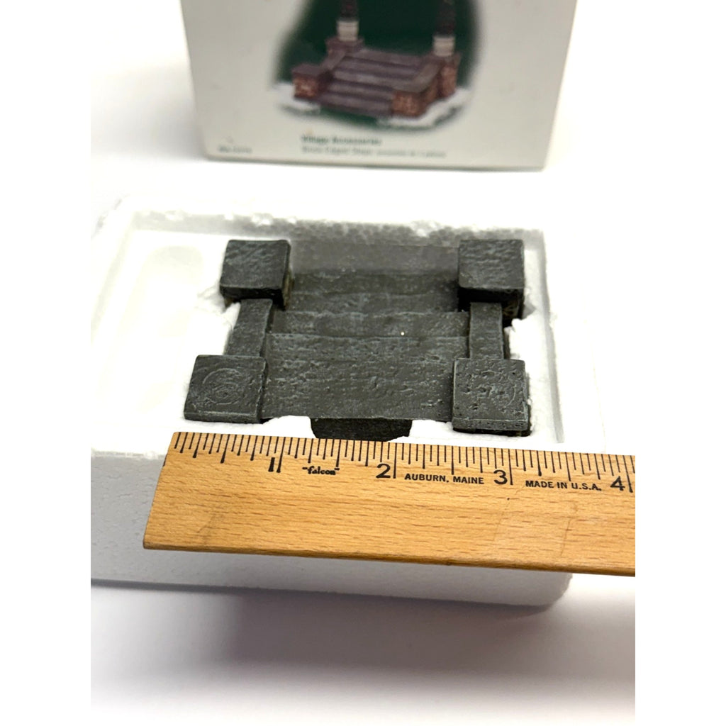 Vintage New Department 56 Village Accessories 2004 # 56.53316 Brick Edged Steps