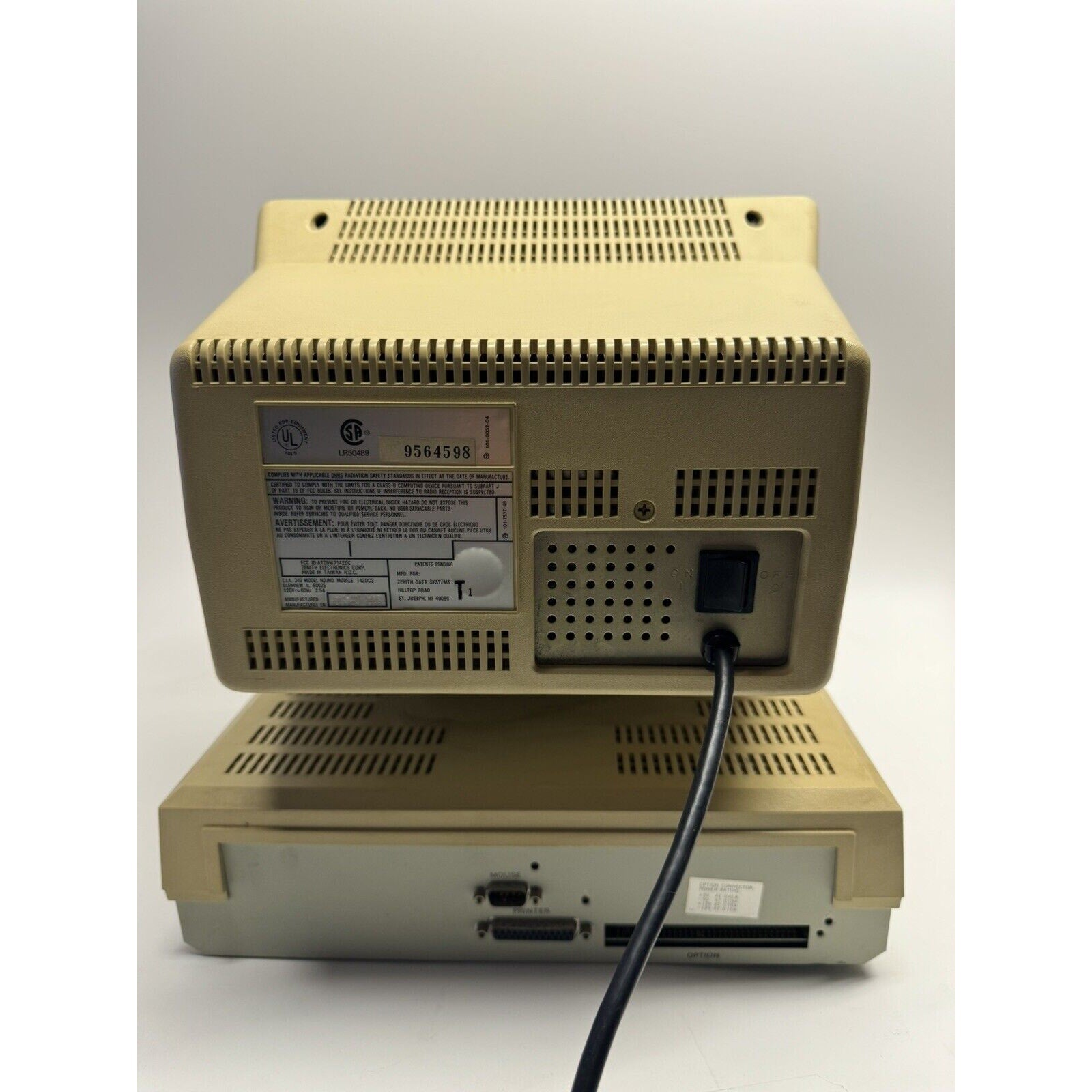 Vintage Zenith Data Systems 14ZDC3 Eazy PC Computer Powers Up