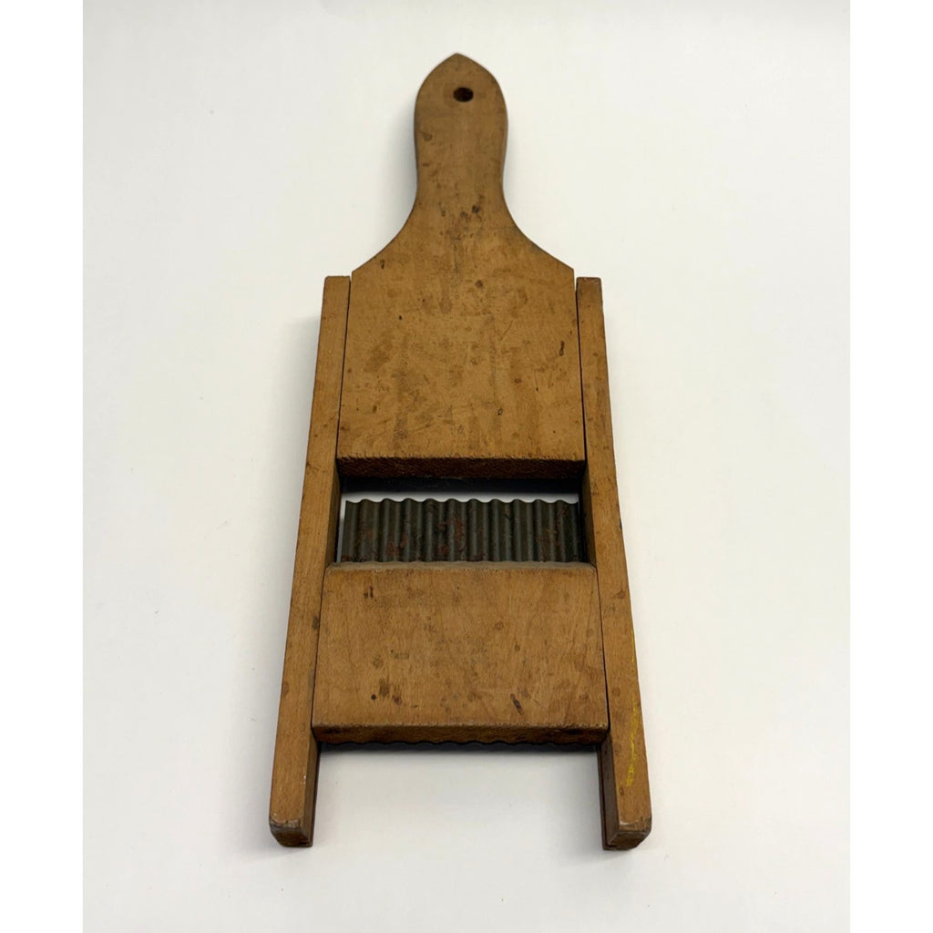 VINTAGE T&D Wooden Mandolin Vegetable Cheese Food Slicer Grater Shredder Board