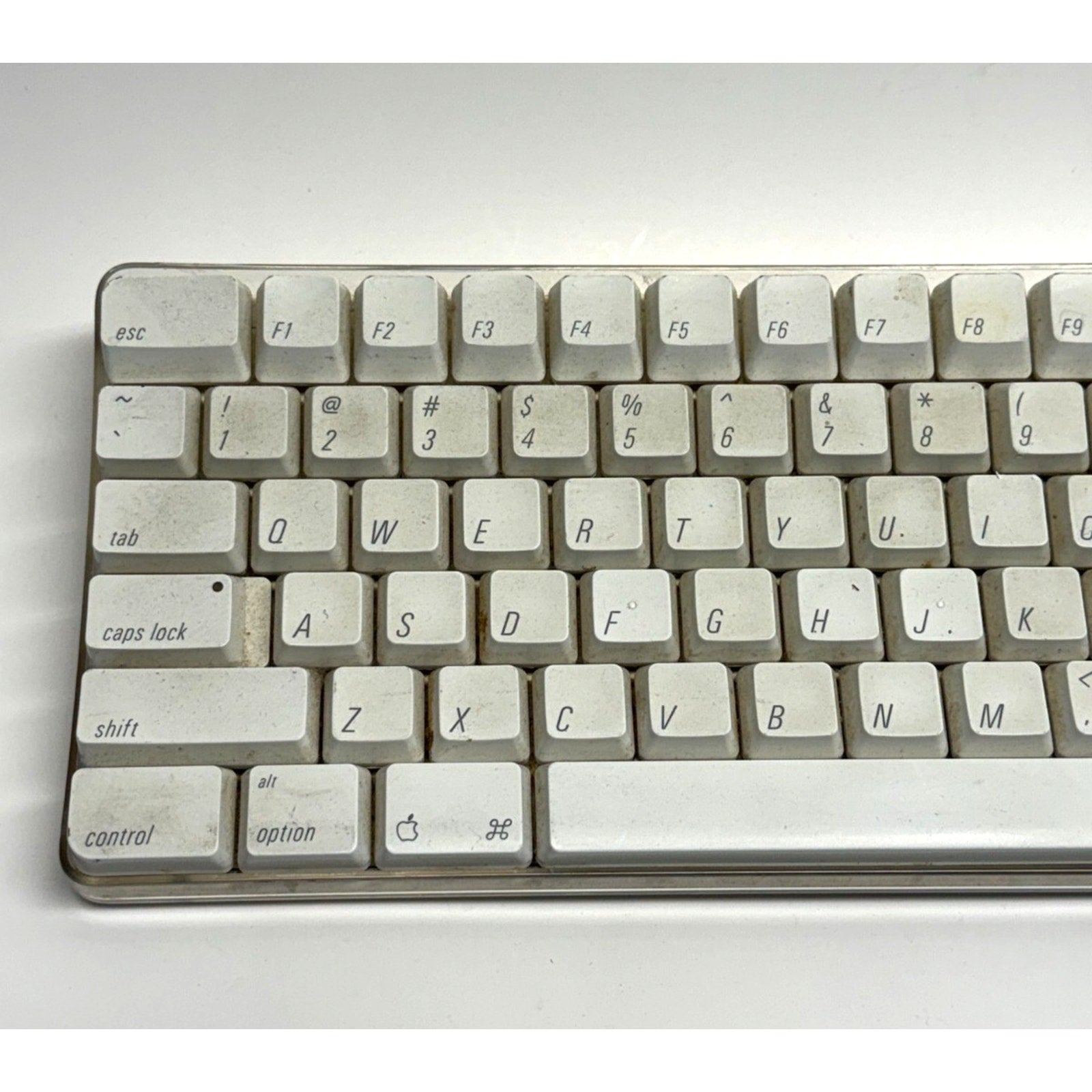 VTG Apple Wireless Keyboard First Generation (A1016) -Untested
