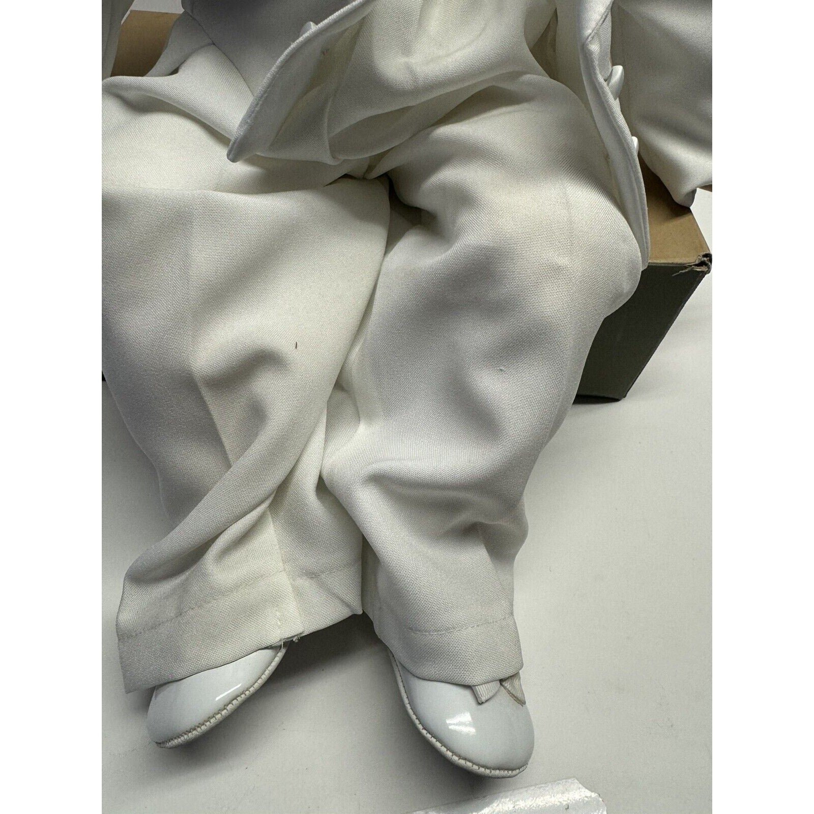 VINTAGE Moments Treasured Doll Porcelain 20" 202/2500 Seating Position