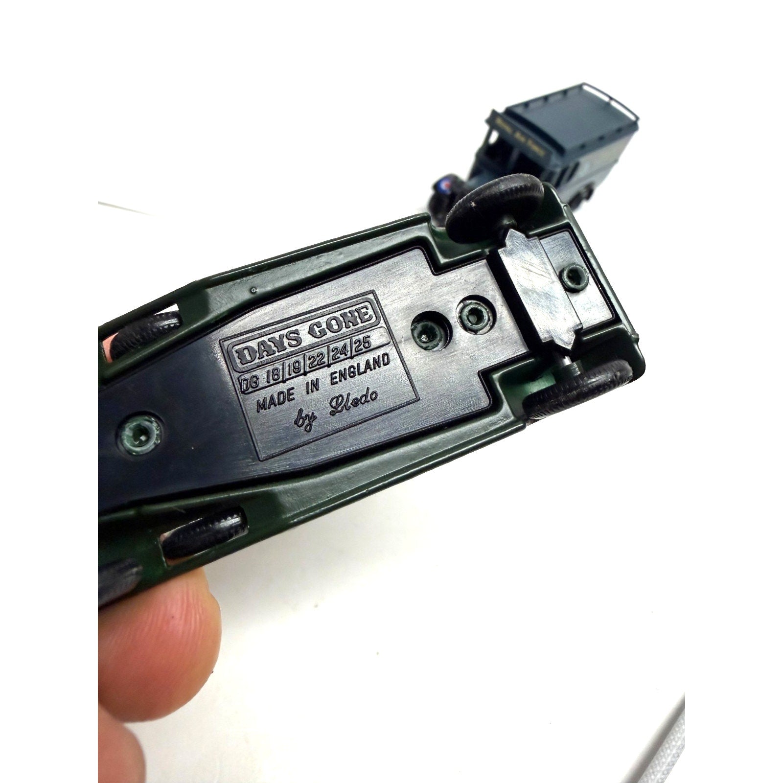 Vintage Lot of 3 Lledo The Royal Airforce ground crew Battle of Britain
