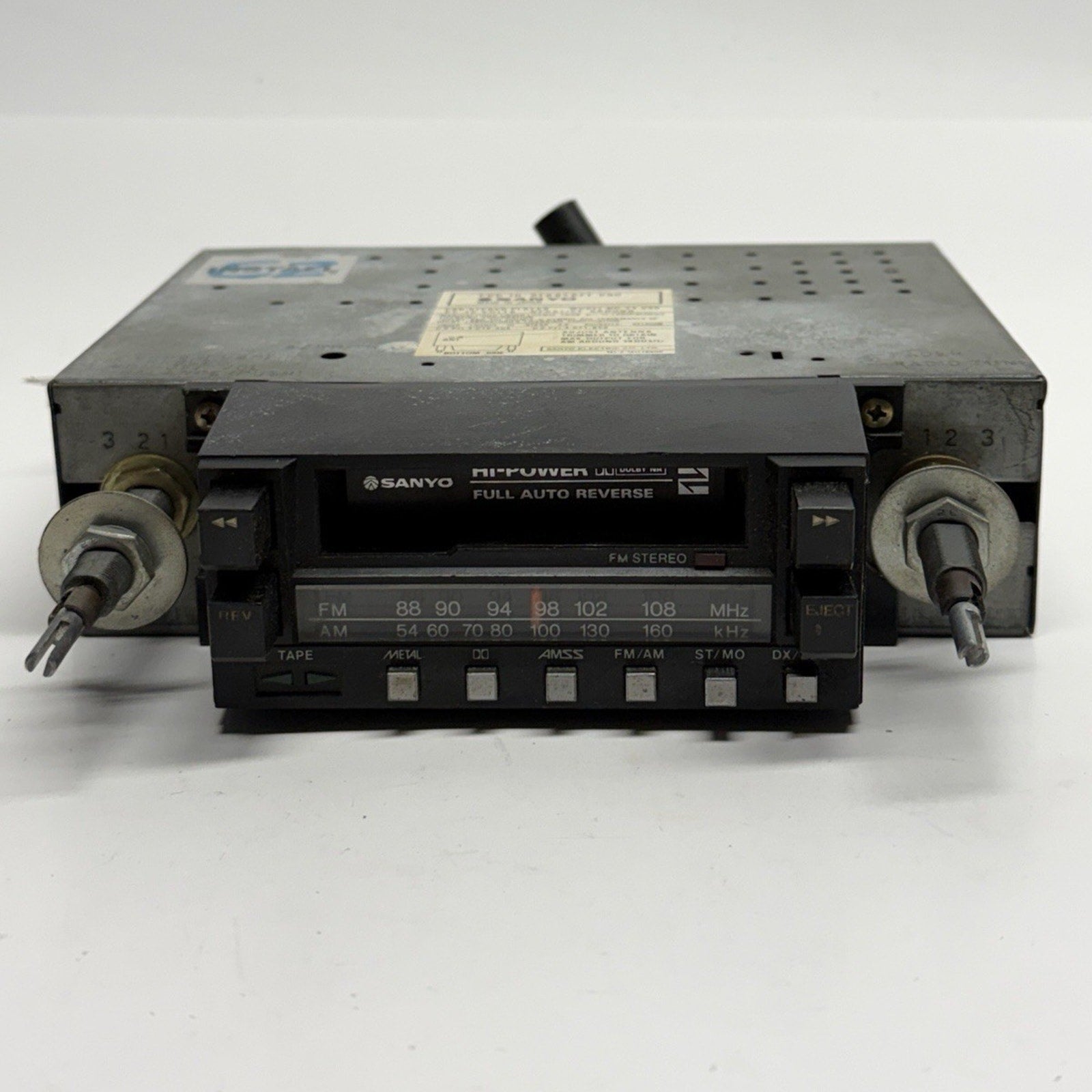 Vintage SANYO FT-V90 CAR STEREO RADIO CASSETTE FULL AUTO EJECT ~UNTESTED