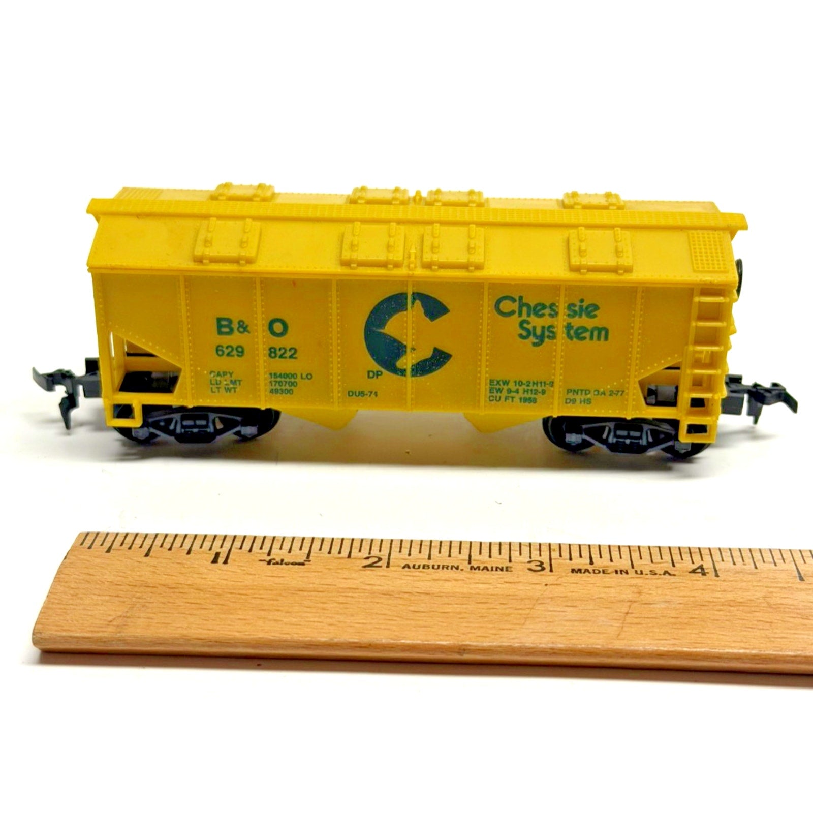 Vtg HO Scale Life-Like, 2 Bay Hopper, Chessie System B&O, Yellow, #629822 no box
