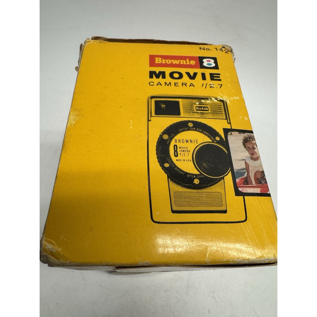 Vintage KODAK Brownie 8 No. Model 142 Video Movie Camera F/2.7 8MM