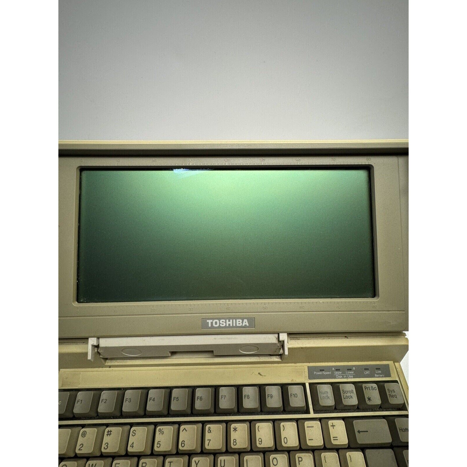 Vintage Toshiba T1100 Plus Laptop Computer, Dual DD Floppy Mono 640K : POWER ON