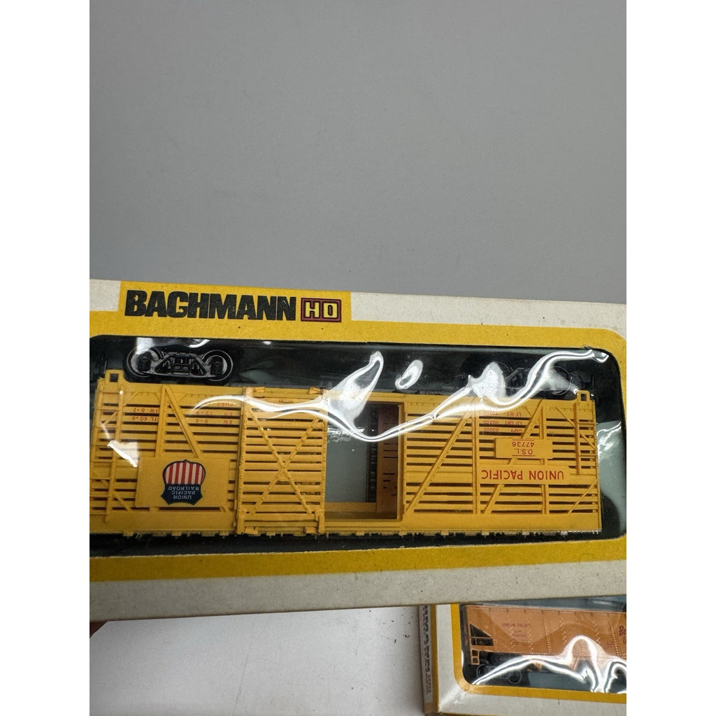 VINTAGE Lot of 9 Bachmann HD Train Cars NEW IN BOX