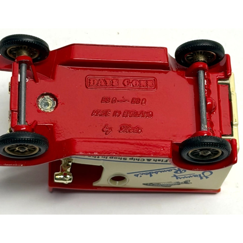 Vintage Lledo Models of Days Gone (1985) "1920 Model T Ford Harry Ramsdens" Van