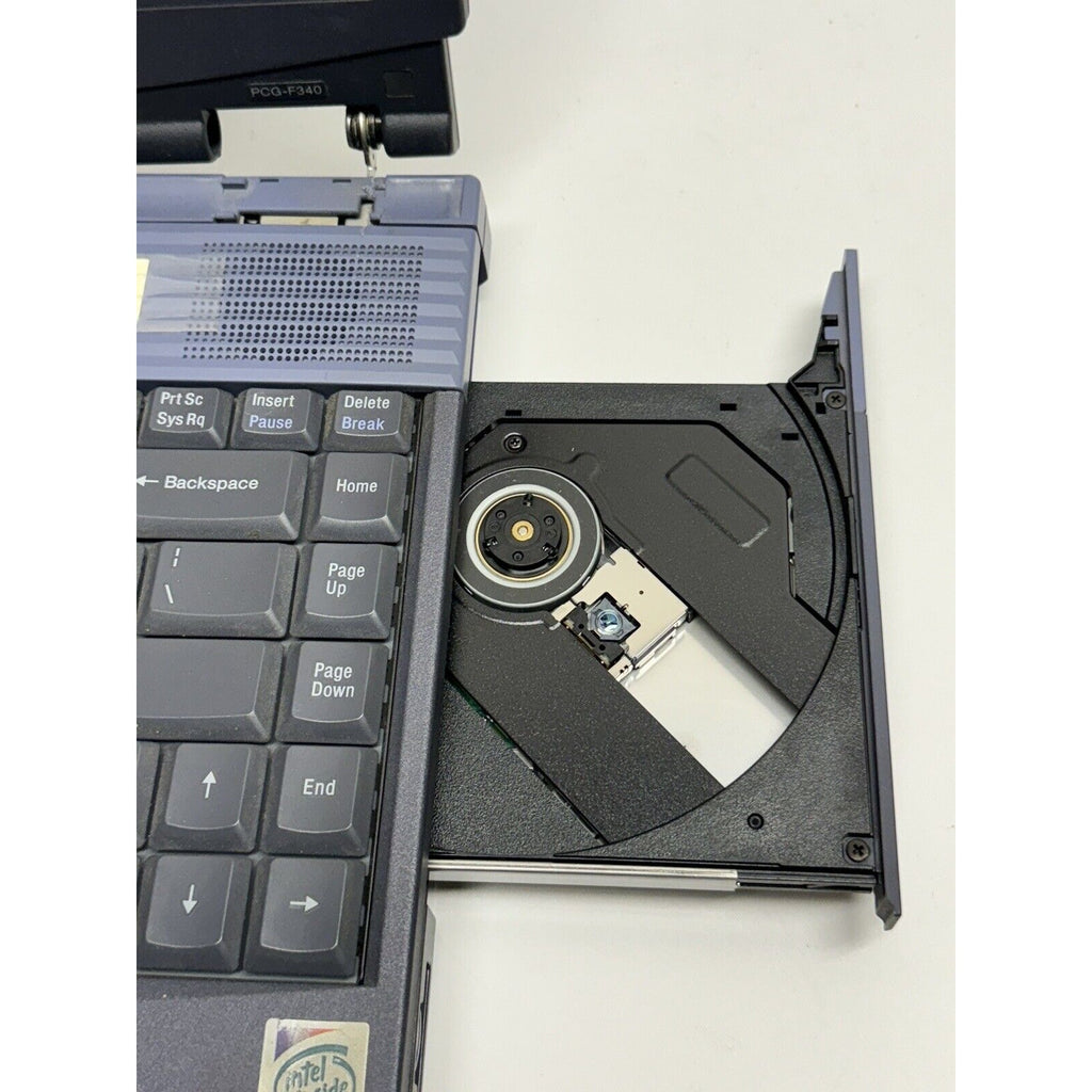 VINTAGE Sony VAIO PCG-F340 Laptop w/OEM Power Adapter For parts or repair.