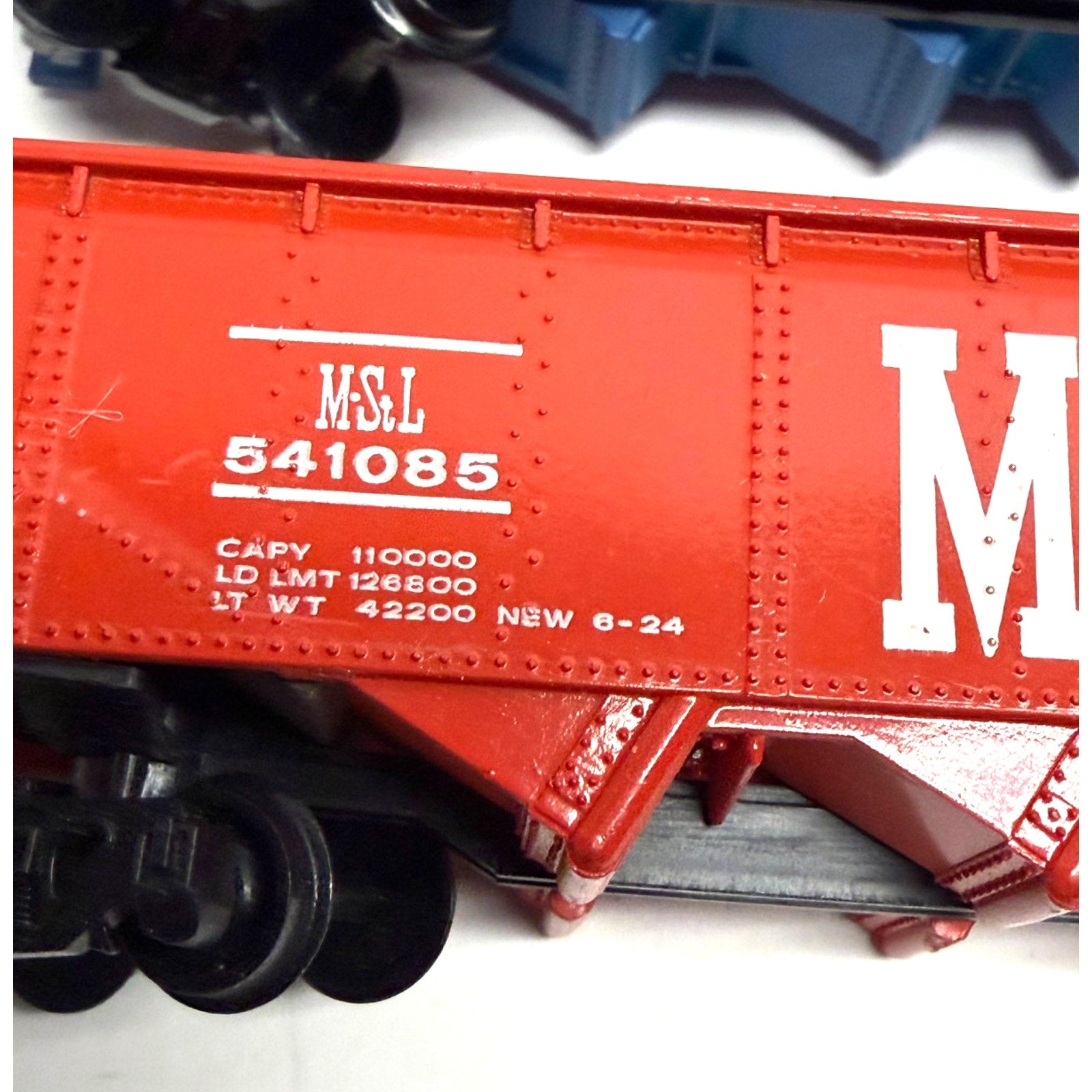Vtg Lot 2 HO Scale Quad Hopper Cars: Bachmann M&StL 541085 & Tyco B&M 12608