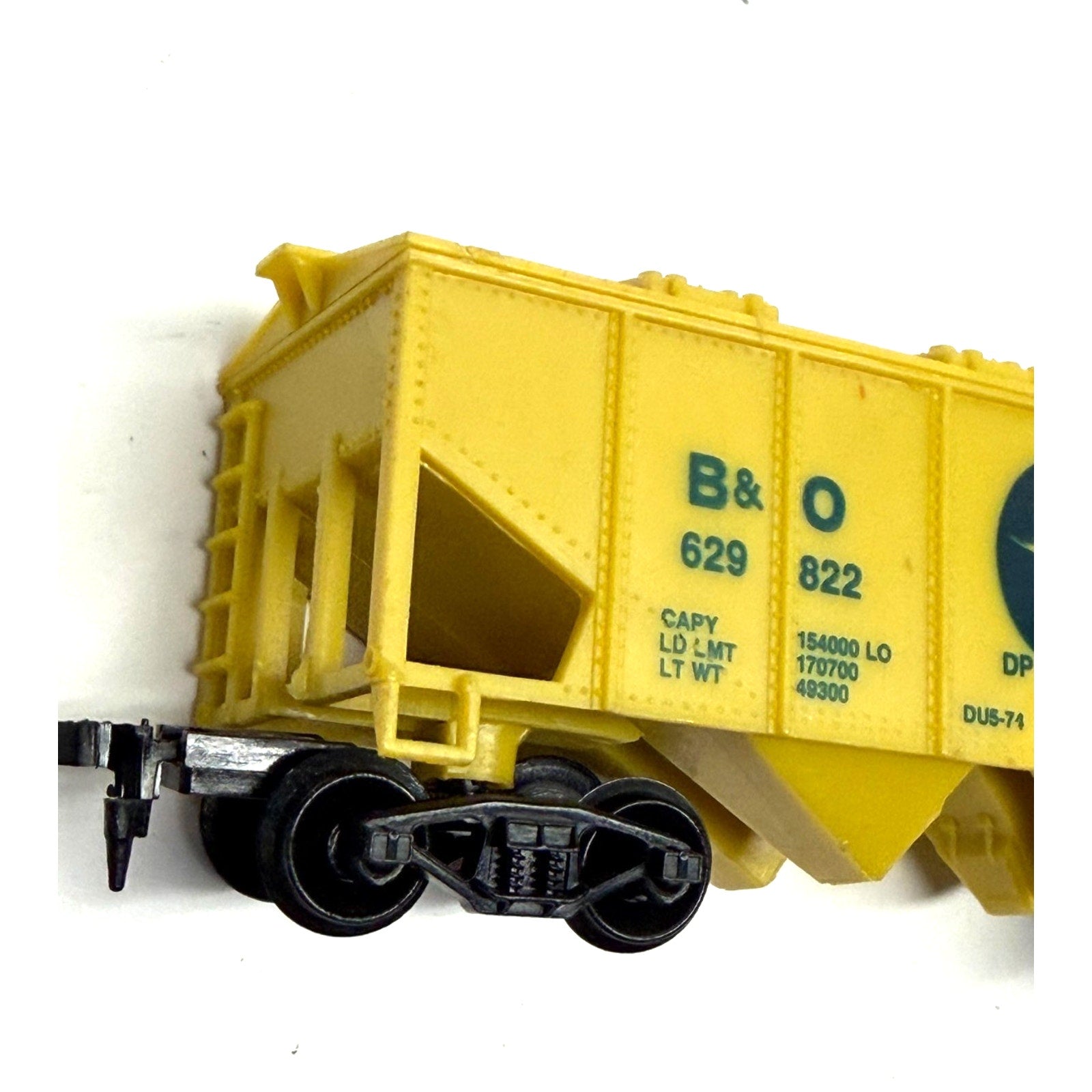 Vtg HO Scale Life-Like, 2 Bay Hopper, Chessie System B&O, Yellow, #629822 no box