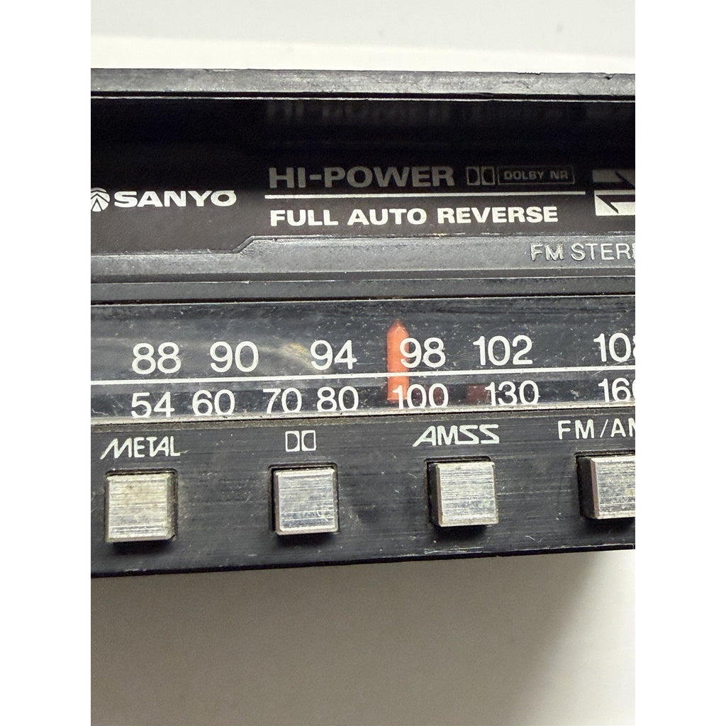 Vintage SANYO FT-V90 CAR STEREO RADIO CASSETTE FULL AUTO EJECT ~UNTESTED