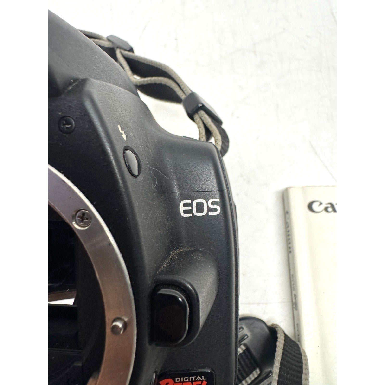Vintage Canon Digital Rebel XT EOS 350D - No Battery Untested
