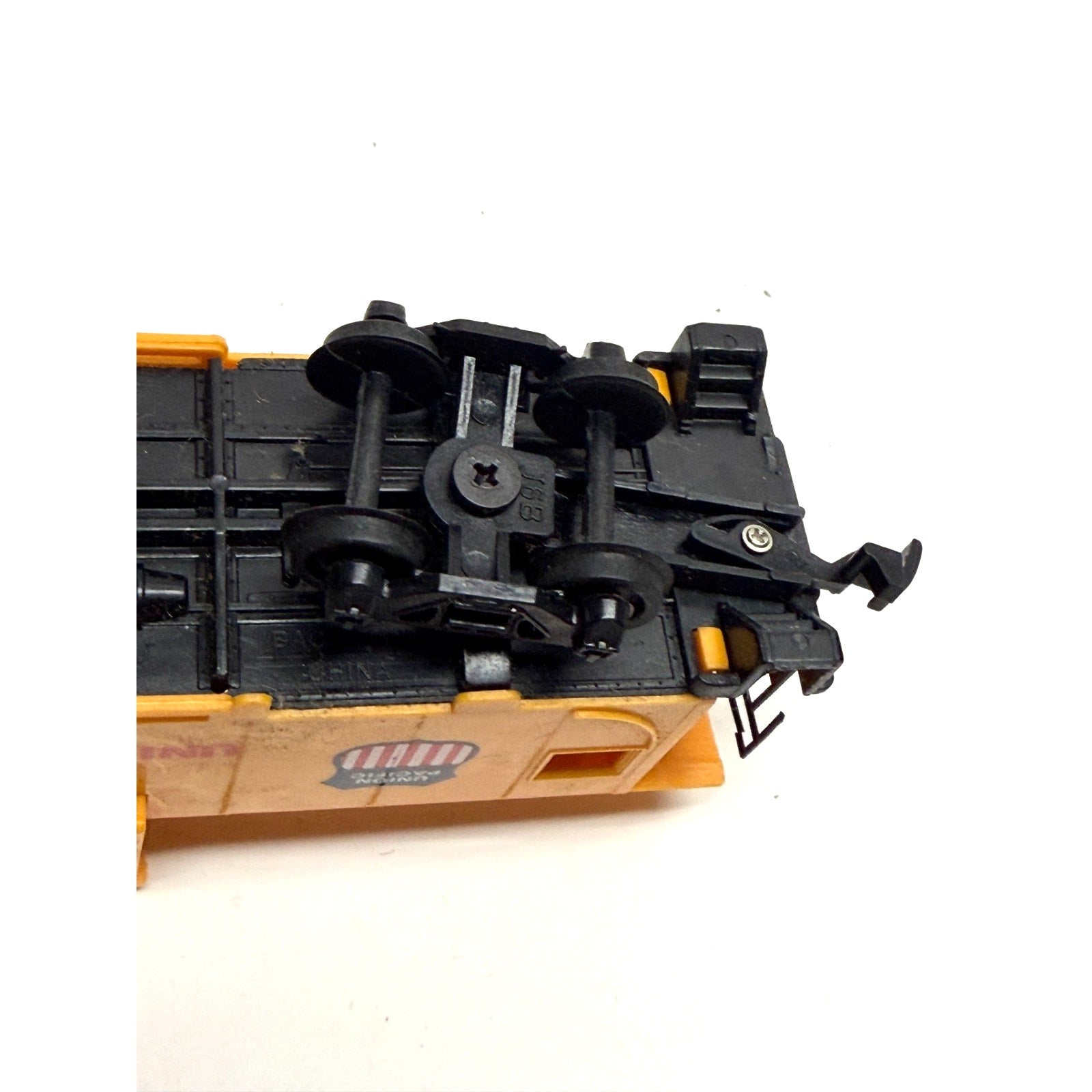 Vintage Bachmann HO Scale 5 Union Pacific 207 Yellow Caboose New