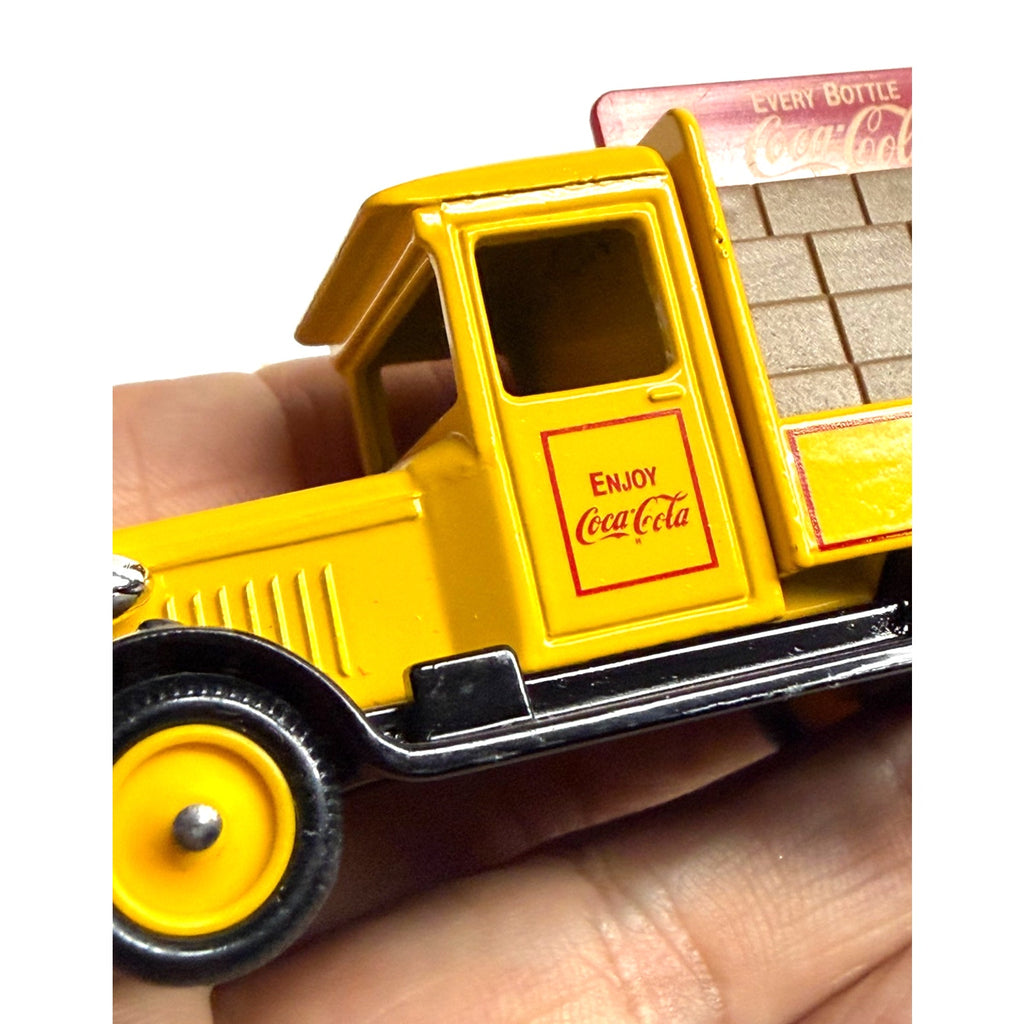 Vintage Lledo Die-Cast Metal Coca-Cola Yellow Delivery Truck New Hartoy 1/64