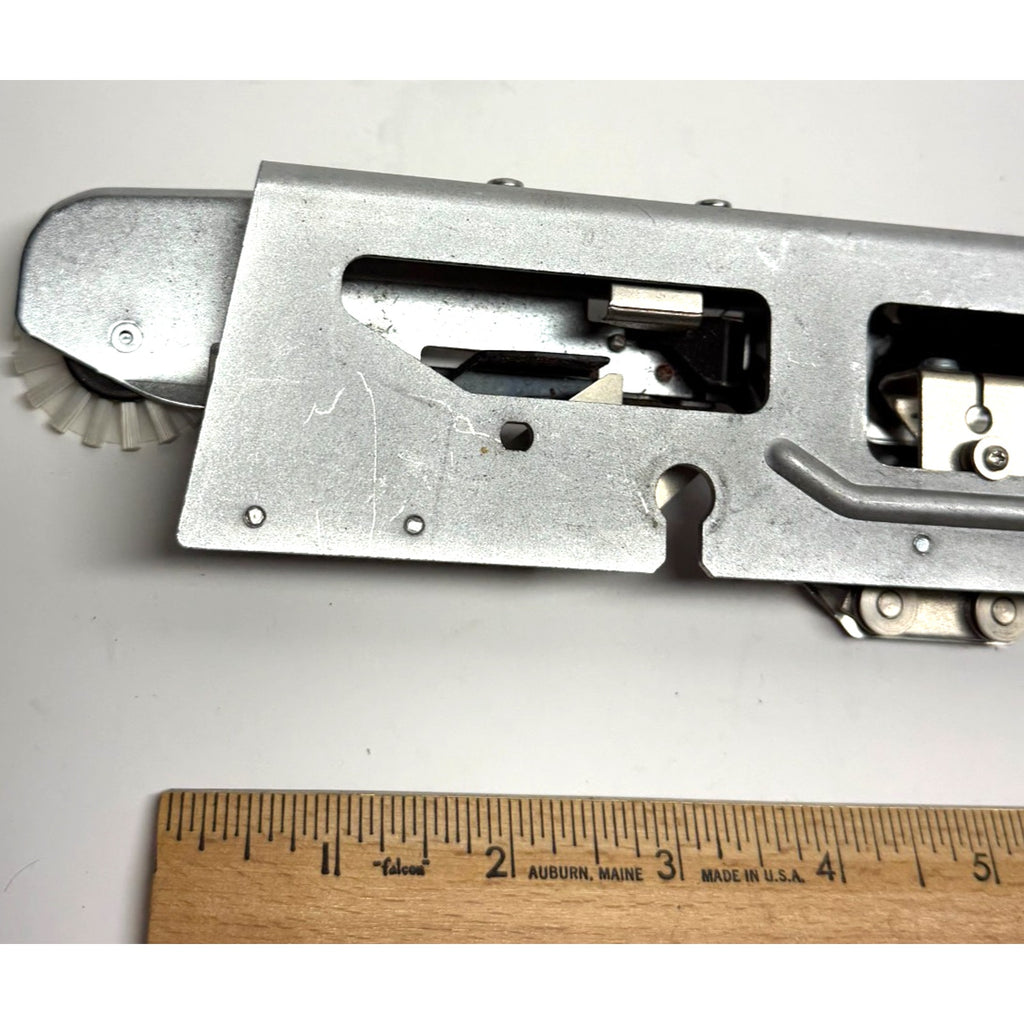 VTG KNITMASTER KNITTING MACHINE - LC-1 - LACE CARRIAGE SINKER PLATE ASSEMBLY