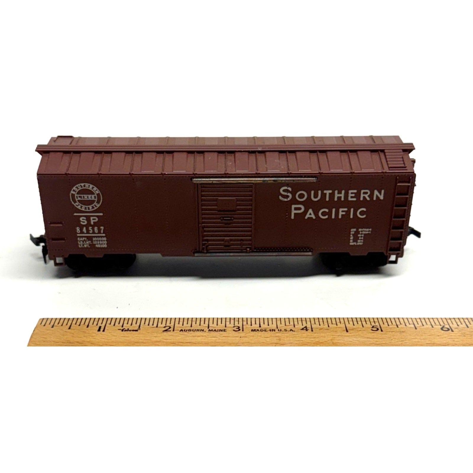 Vintage Ho Scale Southern Pacific Box Car SP 84567