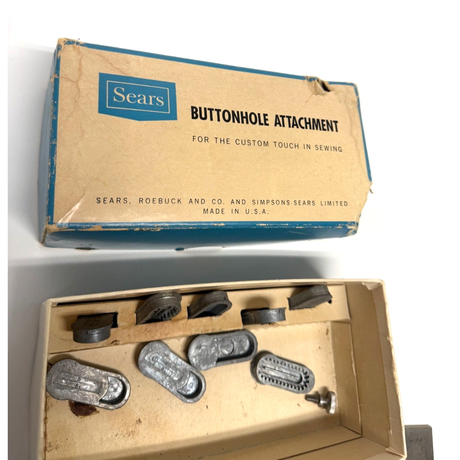 Vintage Sears Kenmore Buttonhole Attachment Case 9 Metal Templates Cams