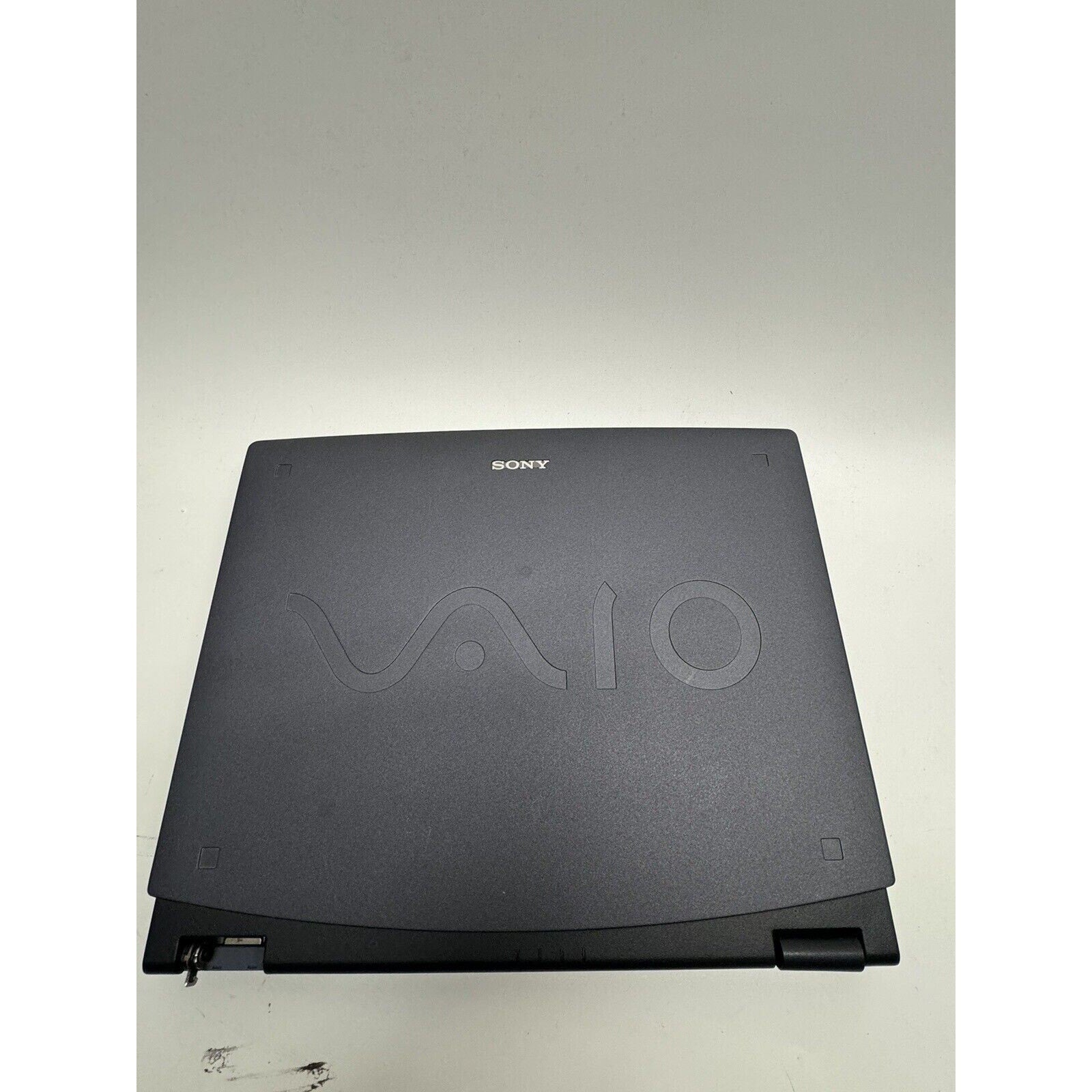 VINTAGE Sony VAIO PCG-F340 Laptop w/OEM Power Adapter For parts or repair.