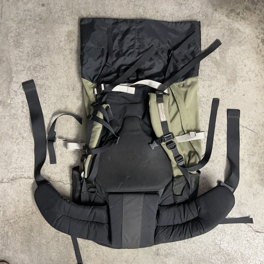 VINTAGE Field & Stream Internal Frame Backpack Hiking/Camping