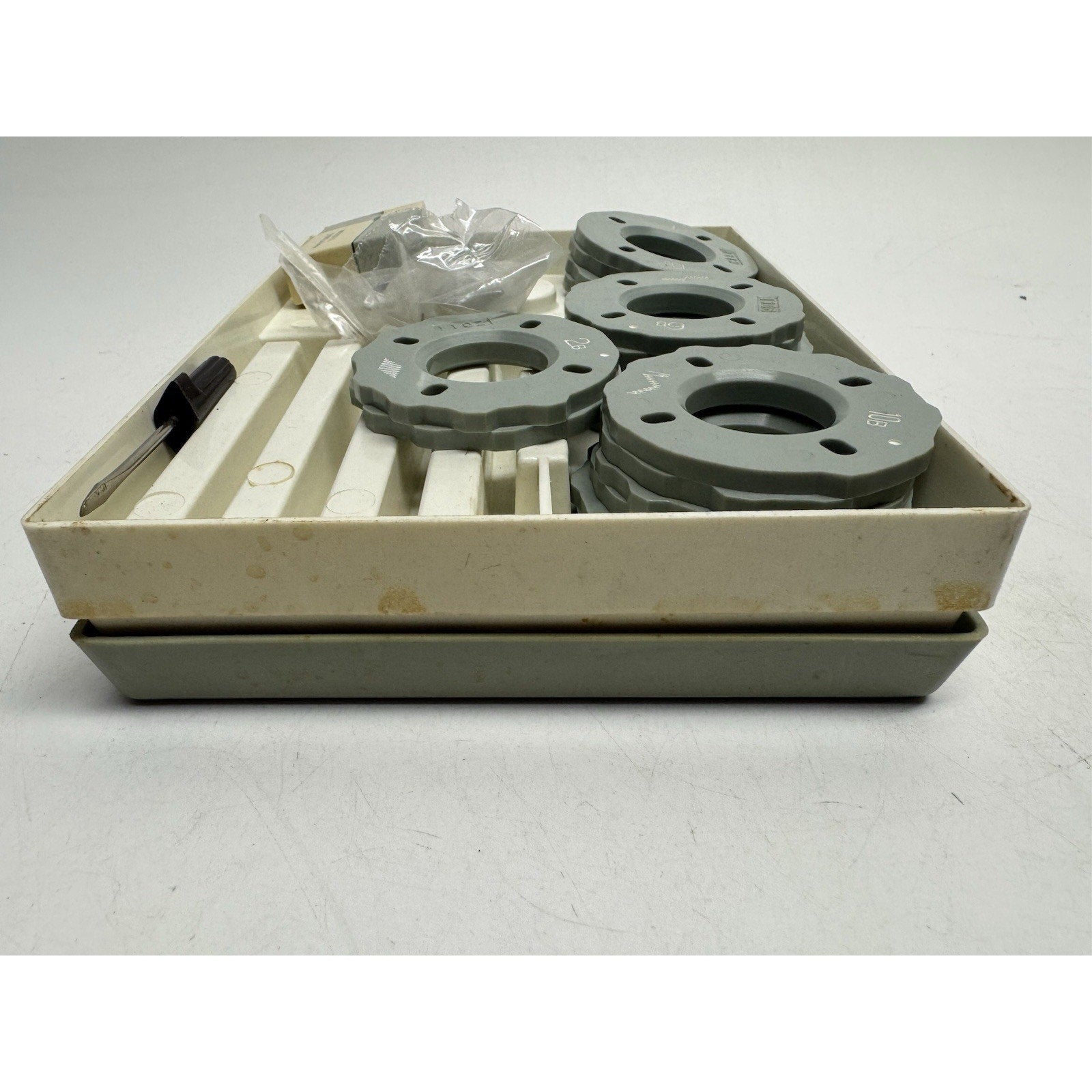 VINTAGE Sears Kenmore Sewing Machine Buttonholes Templates Part Attachments Box