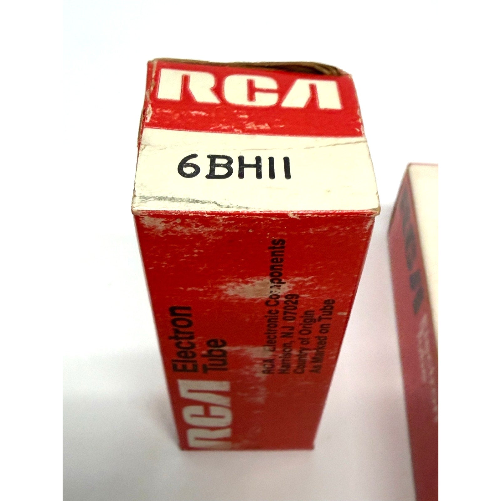 Vintage Lot of 3 RCA Electron Vacuum Tubes NOS 6BH11 6BA3 6BE3 6BZ3 TV Repair