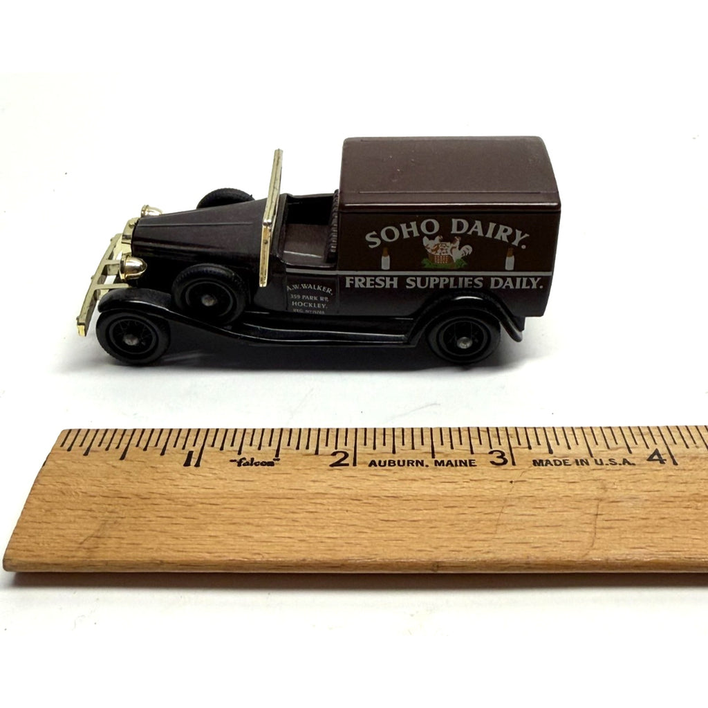 Vintage Lledo Days Gone Soho Packard Dairy Van 1933. Diecast. A