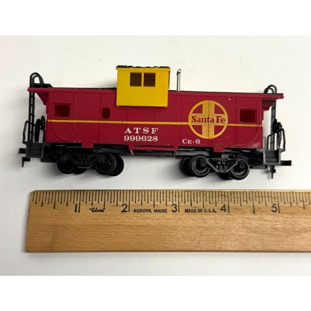 Vintage Toy Railroad Bachmann HO Scale 43 1007 02 Wide Vision Caboose Santa Fe