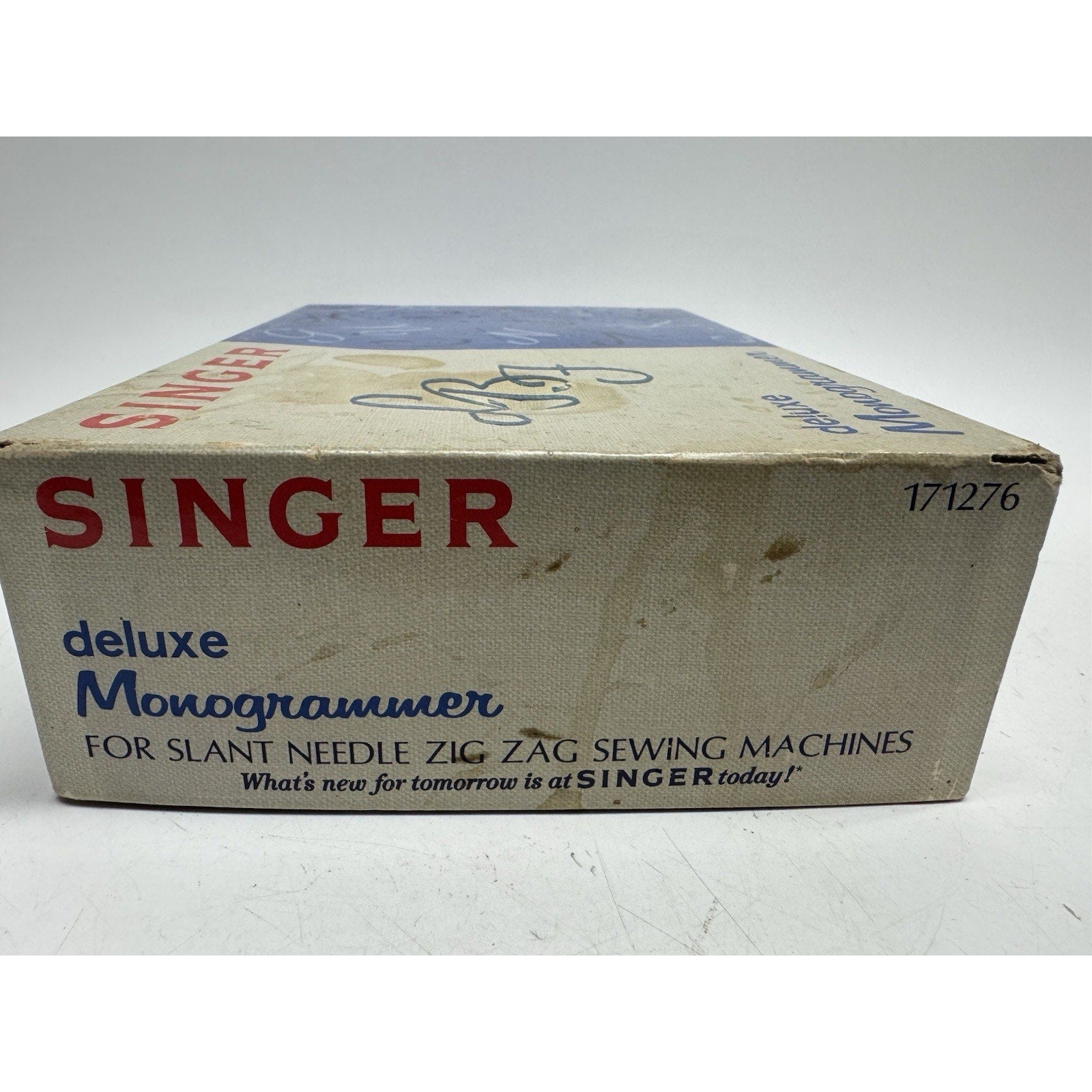 VINTAGE Singer Deluxe Monogrammer Embroiderer Slant Shank Needle Zig Zag Sewing