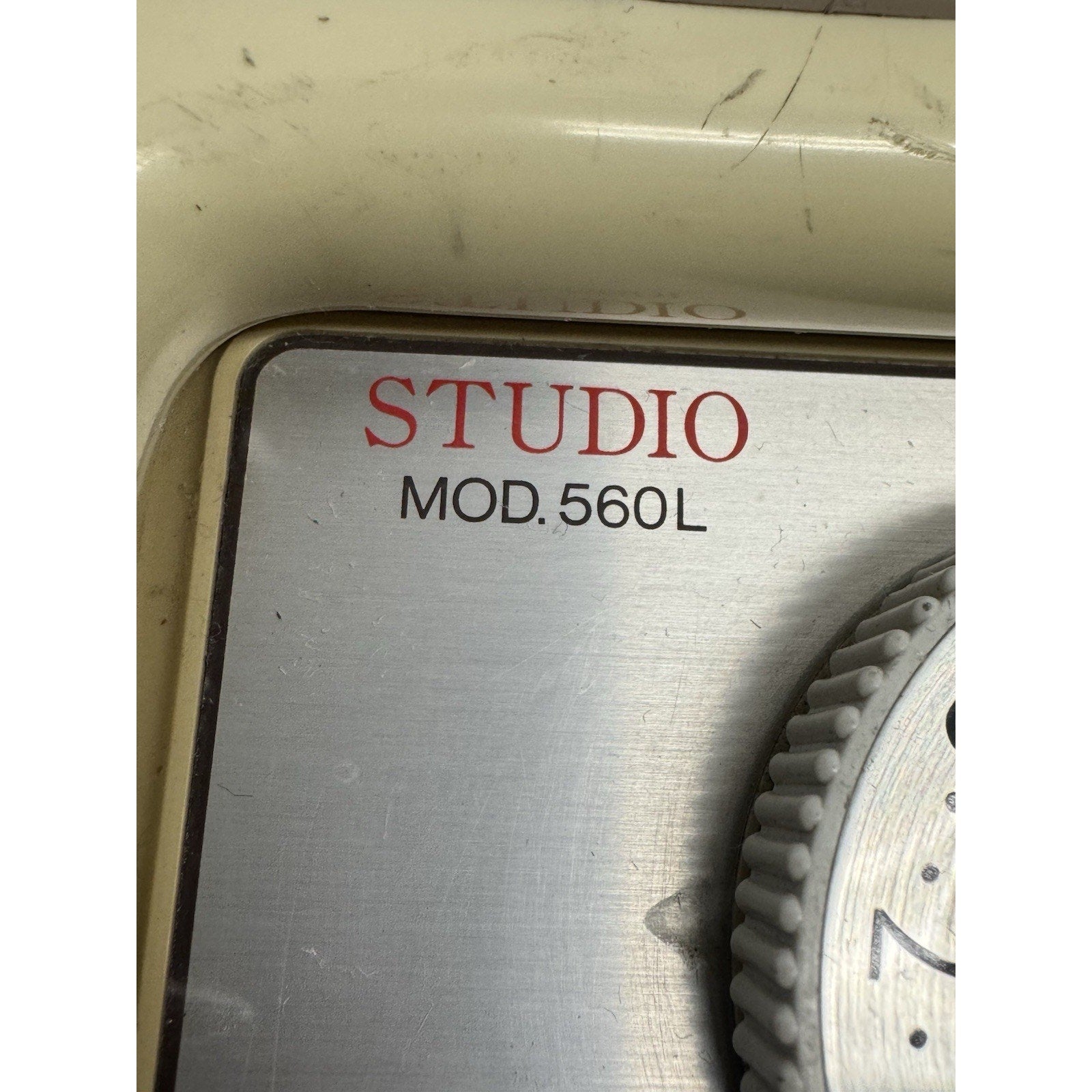VINTAGE Studio 560L /Singer LC 560 Electronic Knitting Carriage Made in Japan