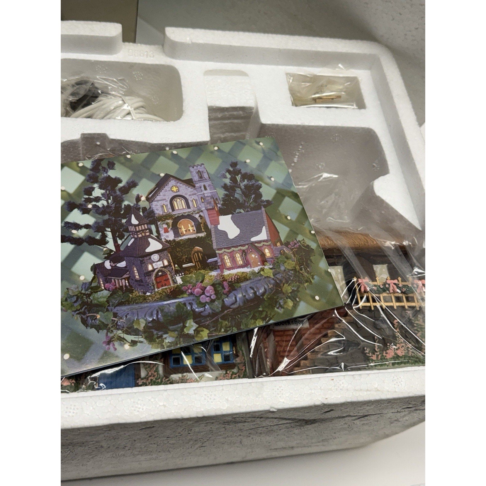 VINTAGE Dept 56 Dickens: Aldeburgh Music Box Shop Gift Set - Ltd Edition 58442