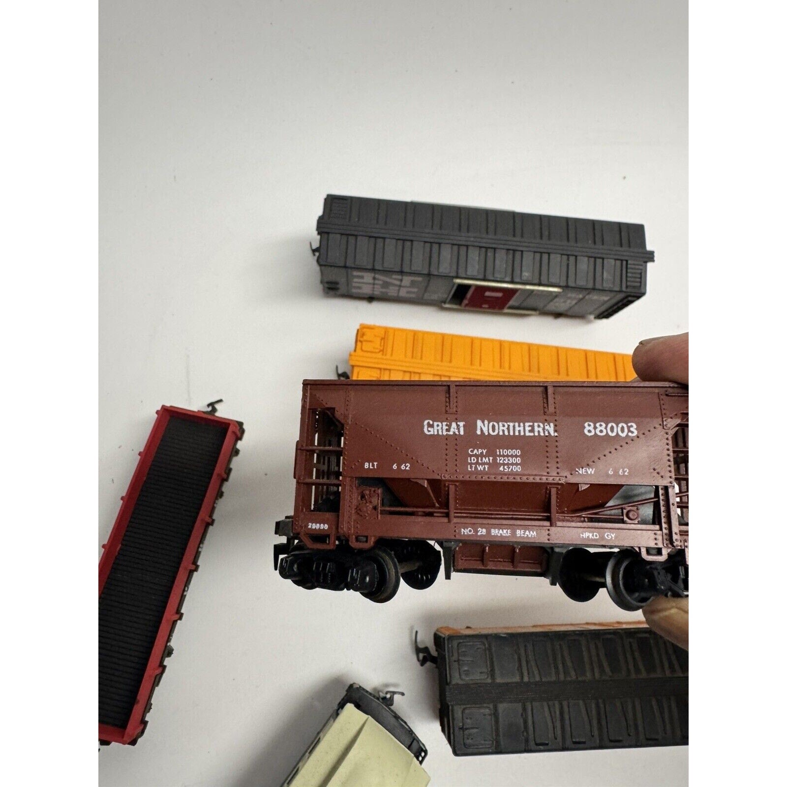 Vintage Lot of 20 Trains New Haven, Southern, Evergreen, Union Pacific, Wesson