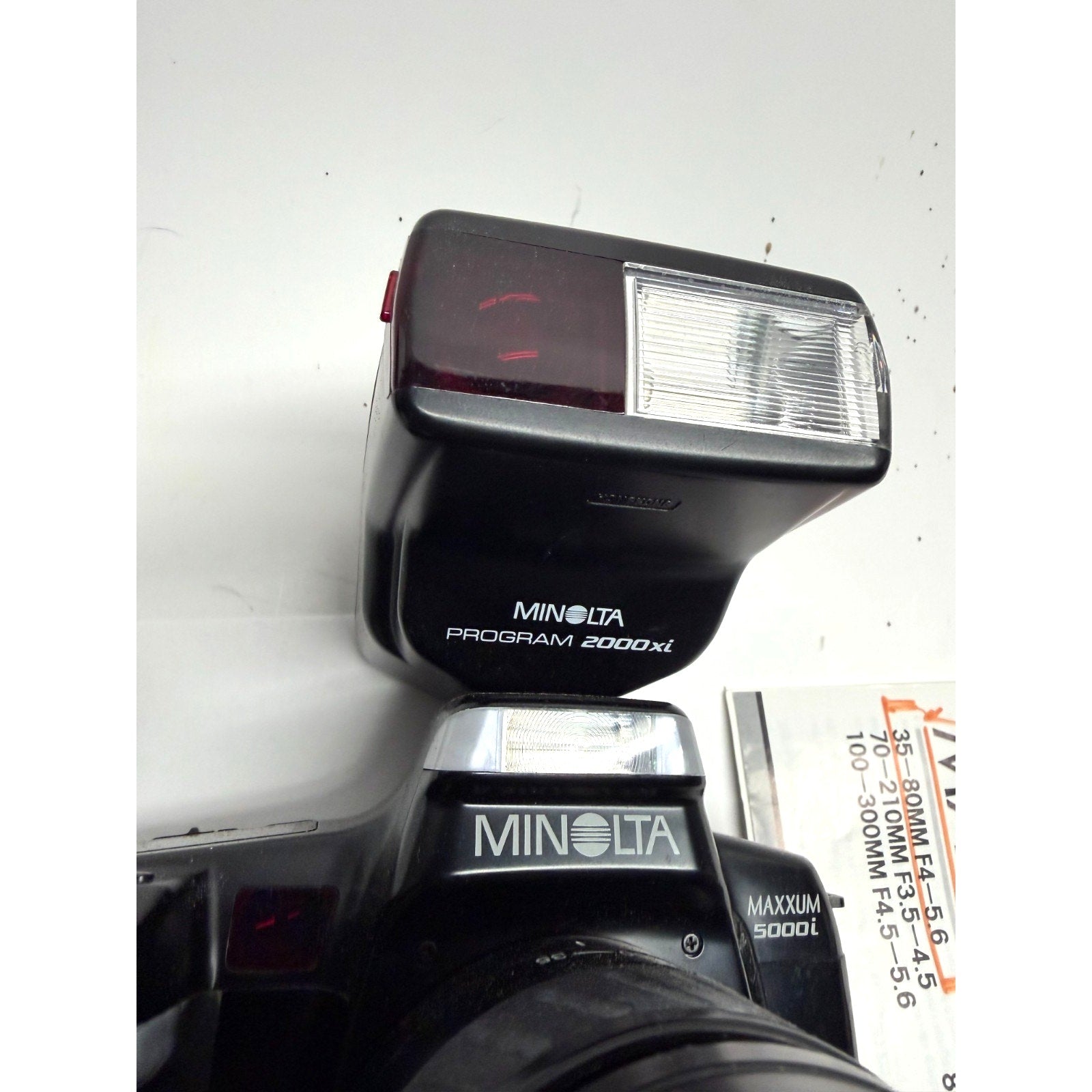 Vintage Minolta Maxxum 5000i 35mm SLR Film Camera portrait -Untested