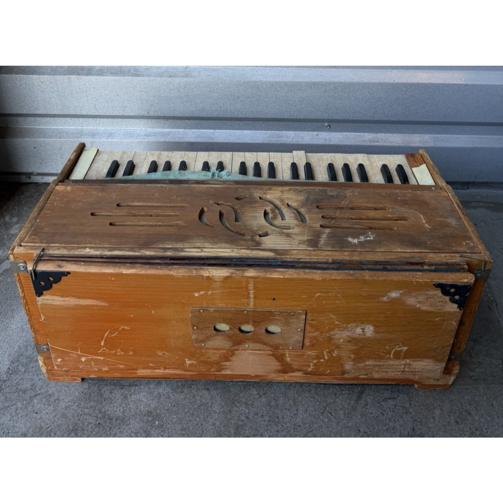 VINTAGE D.S. Ramsingh and Bros Indian Portative Harmonium Tested Works