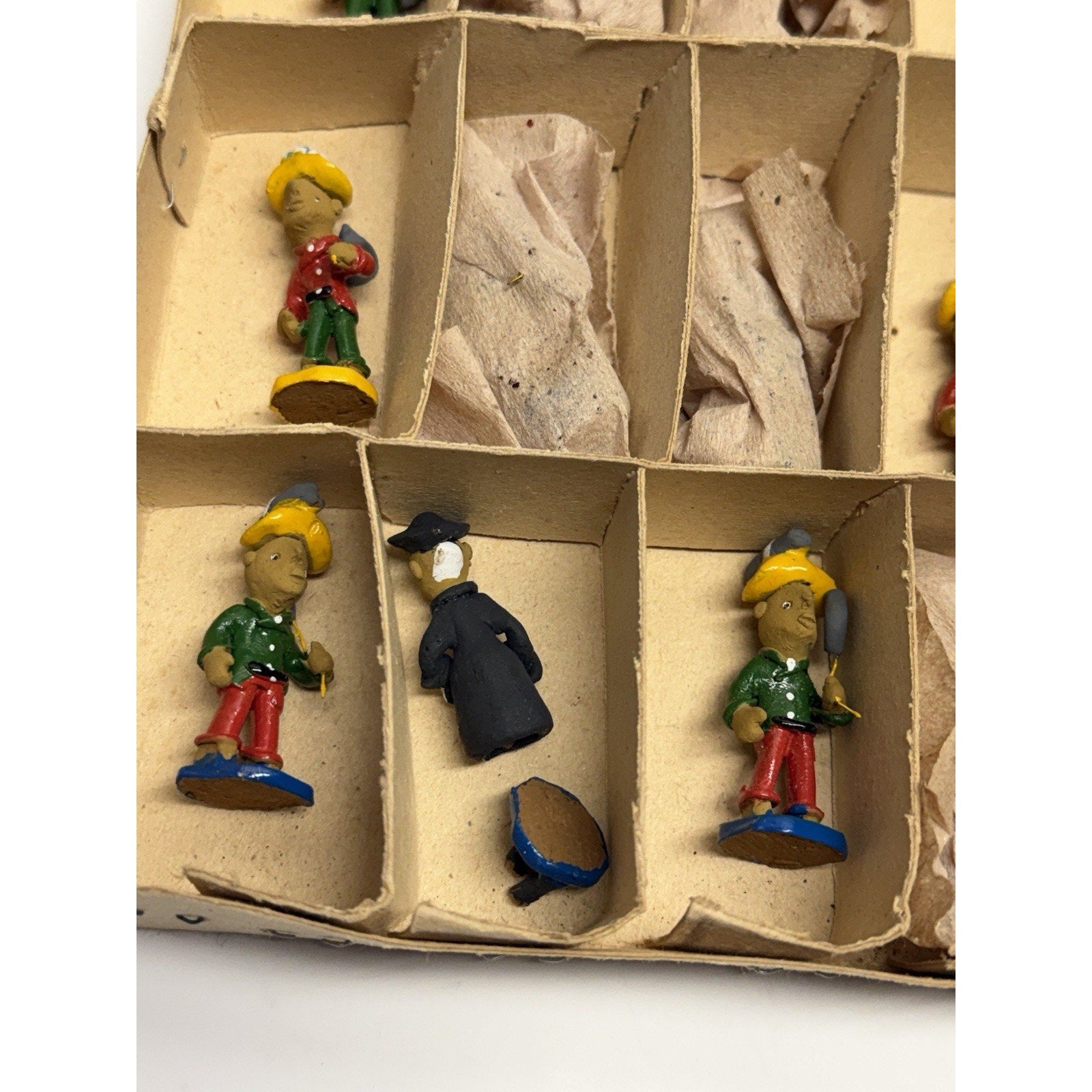 Vintage NOS Handmade Painted Crafted Brazilian Chess Set Clay 31 Figurines