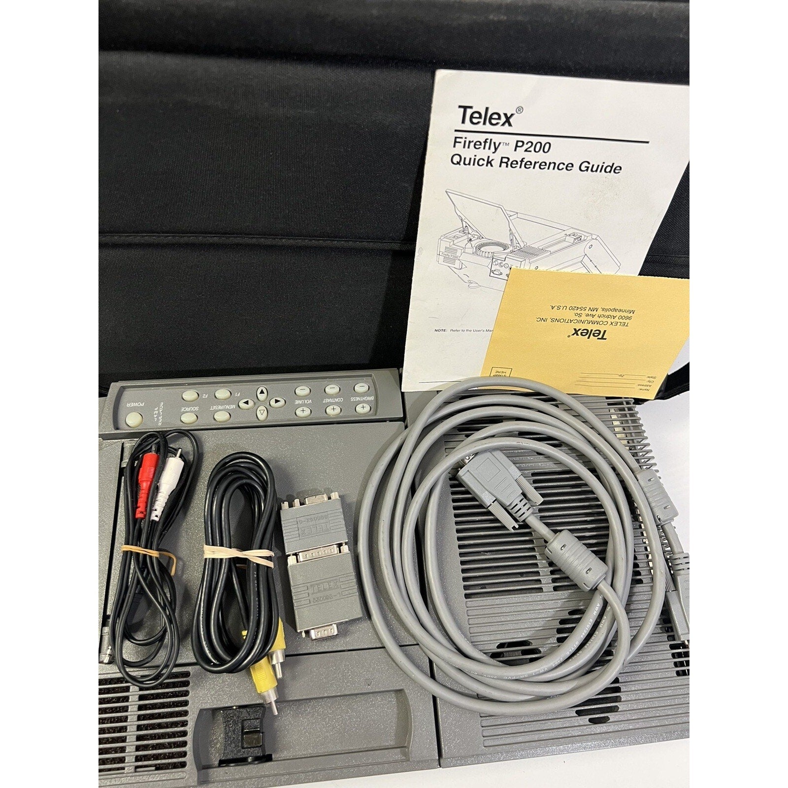 VINTAGE "RARE" Telex Firefly P200 VGA Conference Room Projector 240 ANSI Lumens