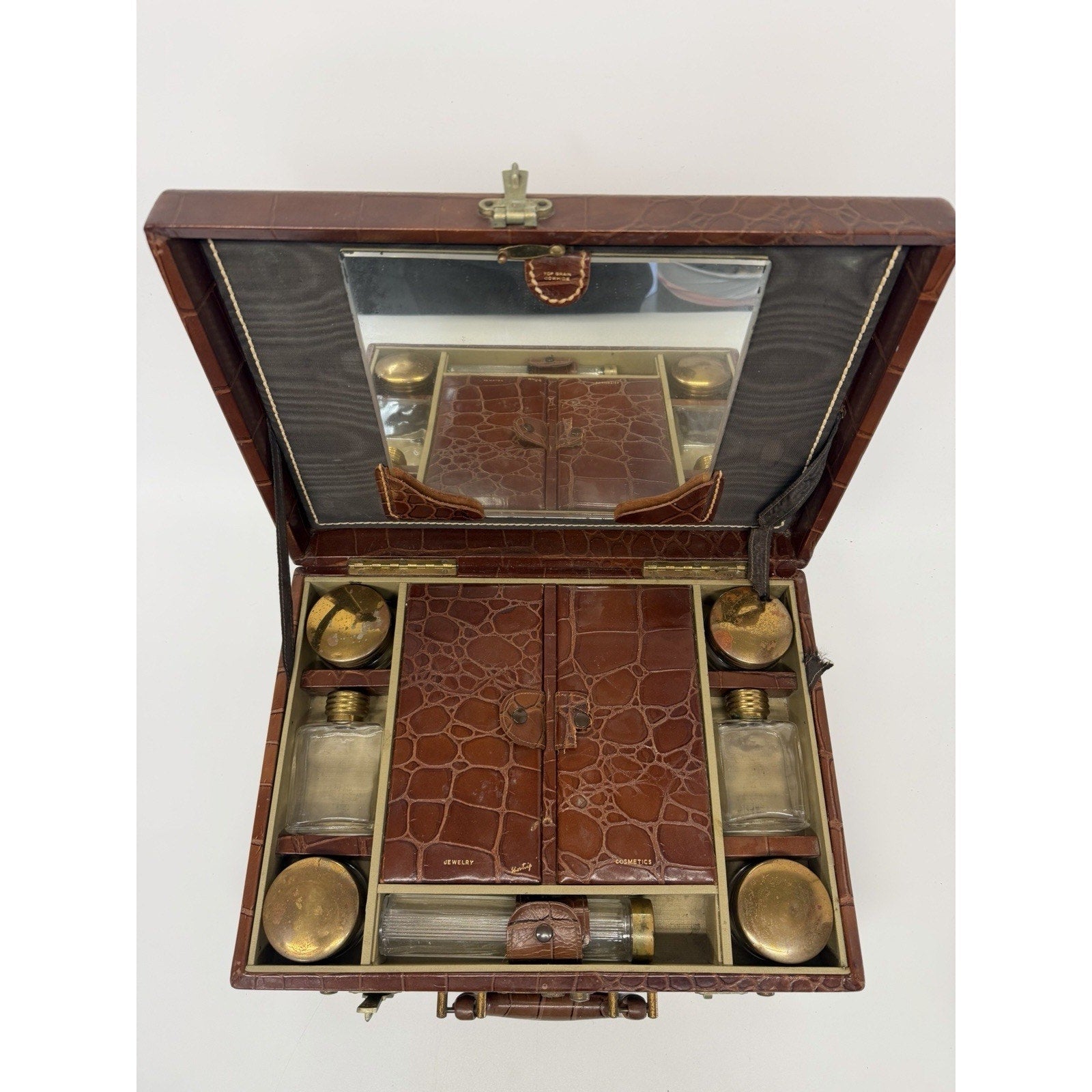 VINTAGE Saks Fifth Avenue NY Alligator-Embossed Leather Vanity Case