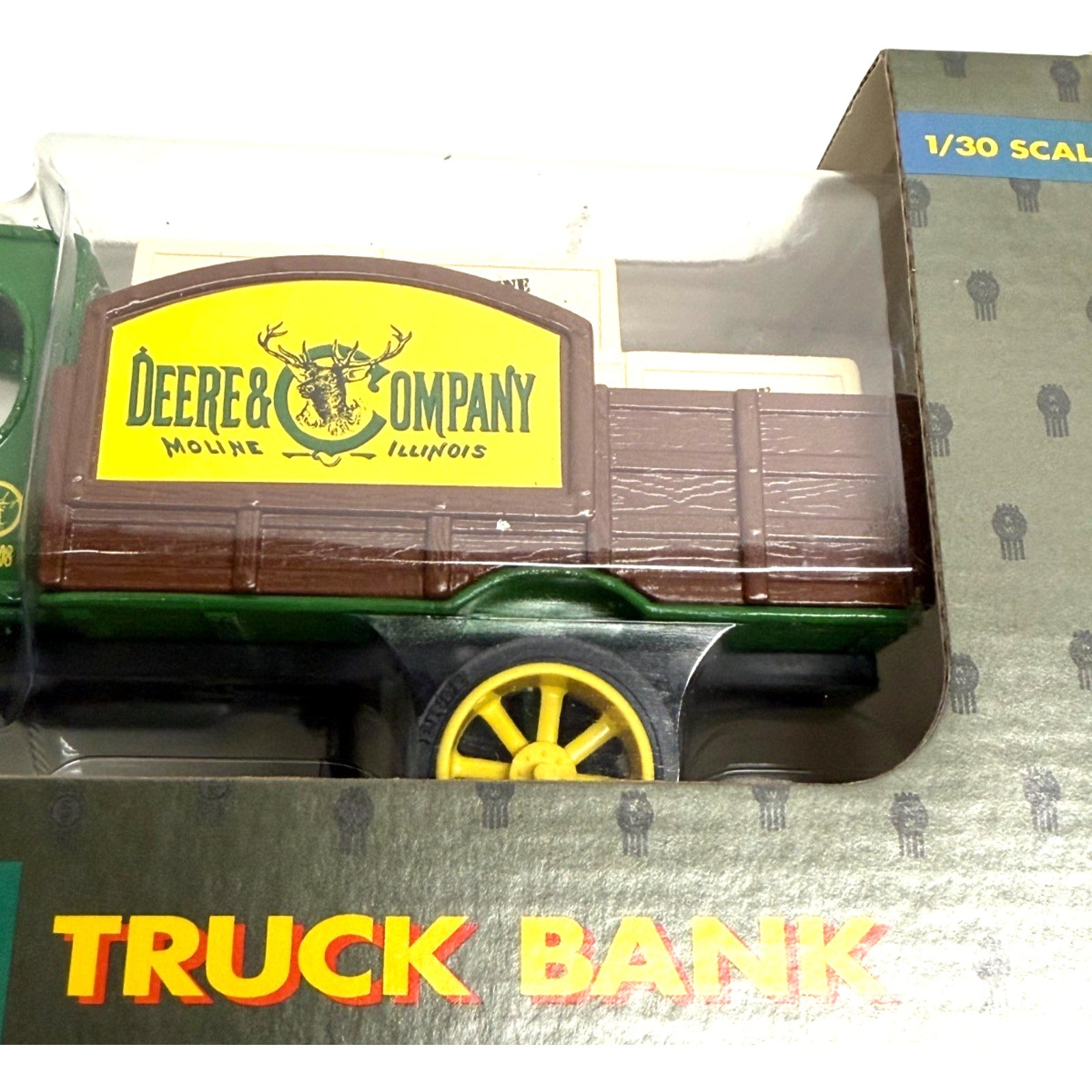 Vintage ERTL 1925 Kenworth Truck Bank John Deere & Company Die Cast Metal #5689
