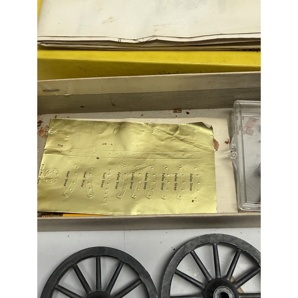 Vintage Marine Model Company, Inc. Eight Pound Field Artillery, No. 1108