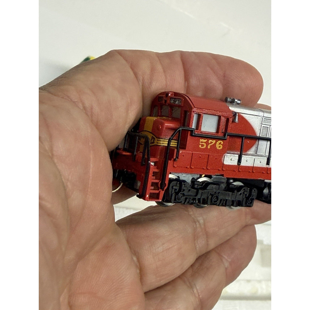 Vintage NOS Minitrix N Scale 51 2006 00 Santa Fe Diesel Locomotive #576