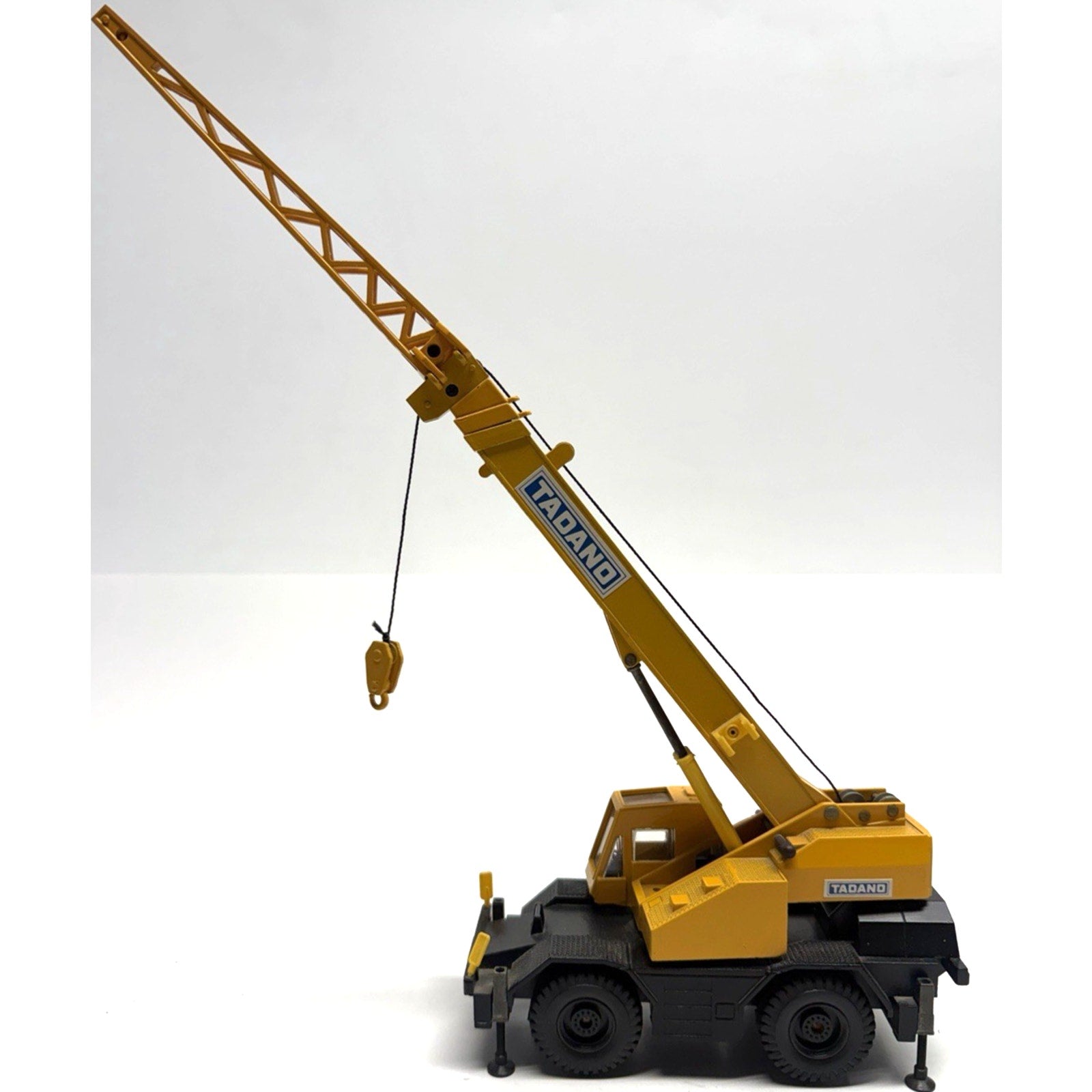 VINTAGE TADANO AUTOKRAN CRANE VEHICLE SUPERB MODEL 1/50 SCALE DIECAST JAPAN