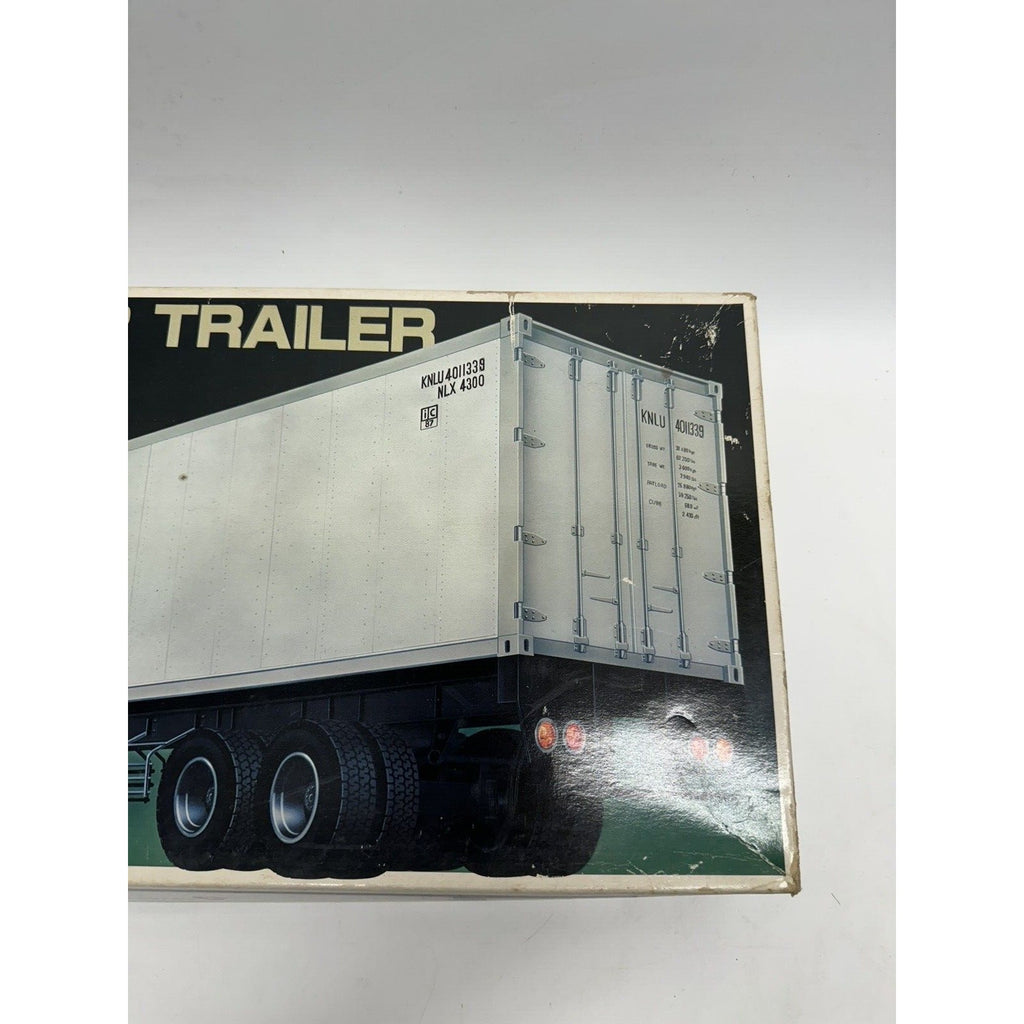 Vintage NEW OPEN BOX IMAI 1/28 Scale Model Kit Tractor Trailer ScanDutch