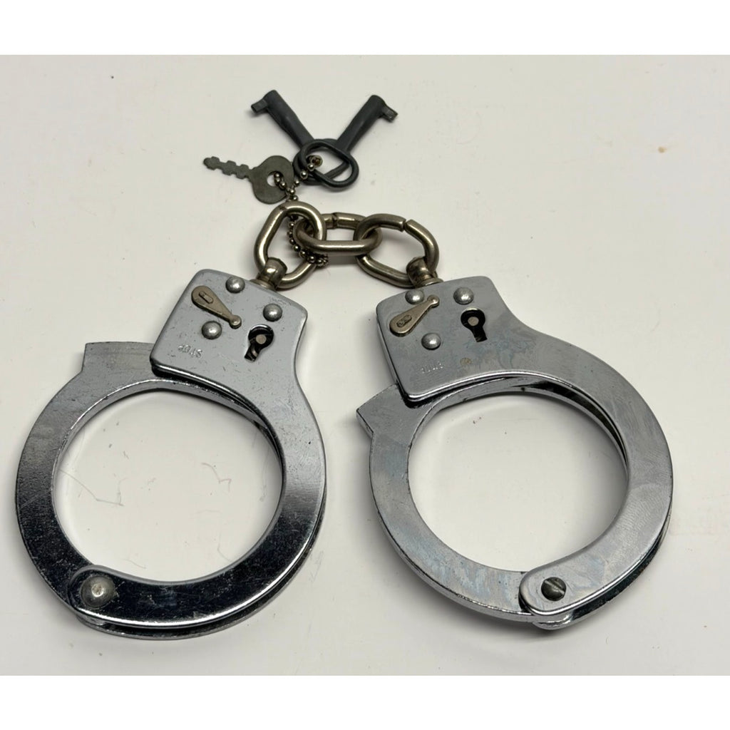 Vintage Japanese Handcuffs with Key – Showa Era Metal Collectible : Keys Work
