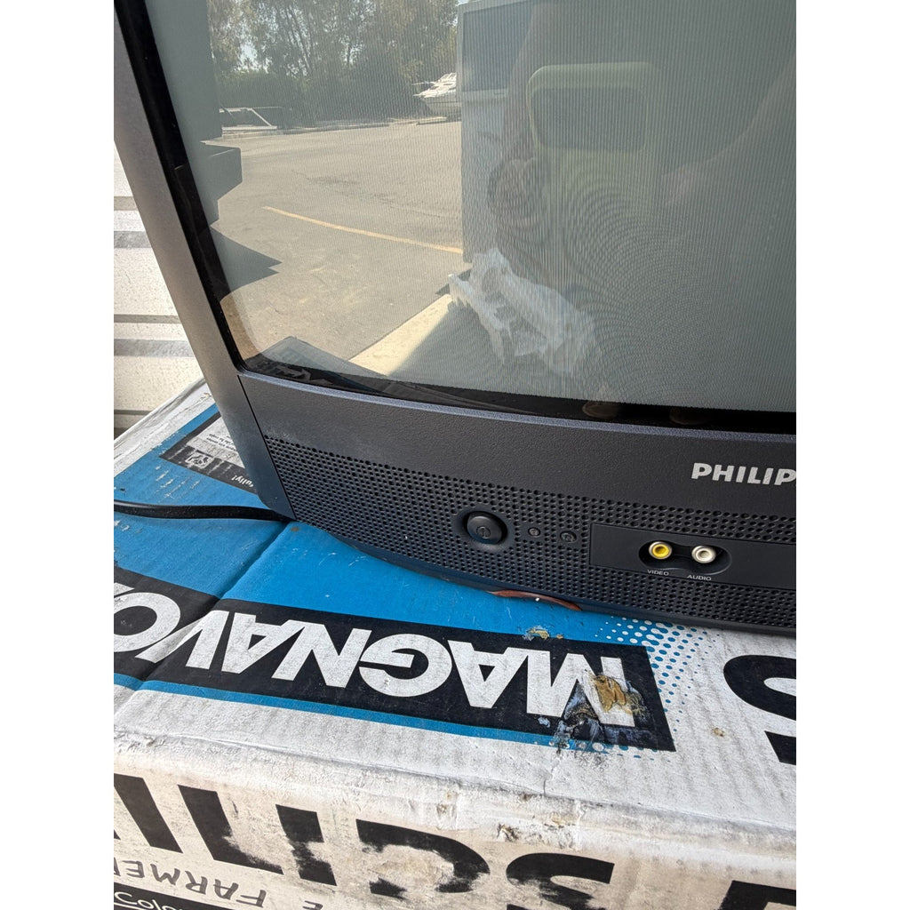 VINTAGE NOS 19" Philips Magnavox PR1920 Retro Gaming CRT TV - W/ Manual