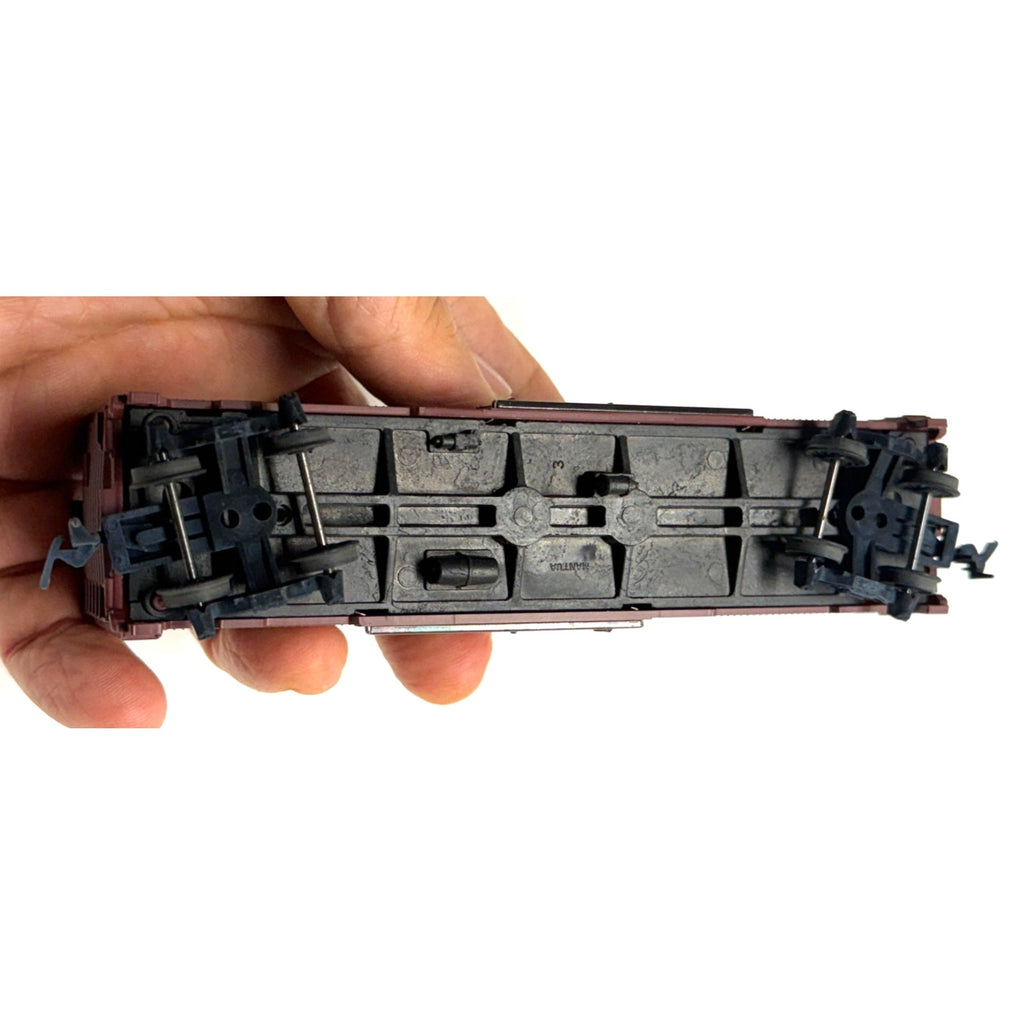 Vintage Ho Scale Southern Pacific Box Car SP 84567