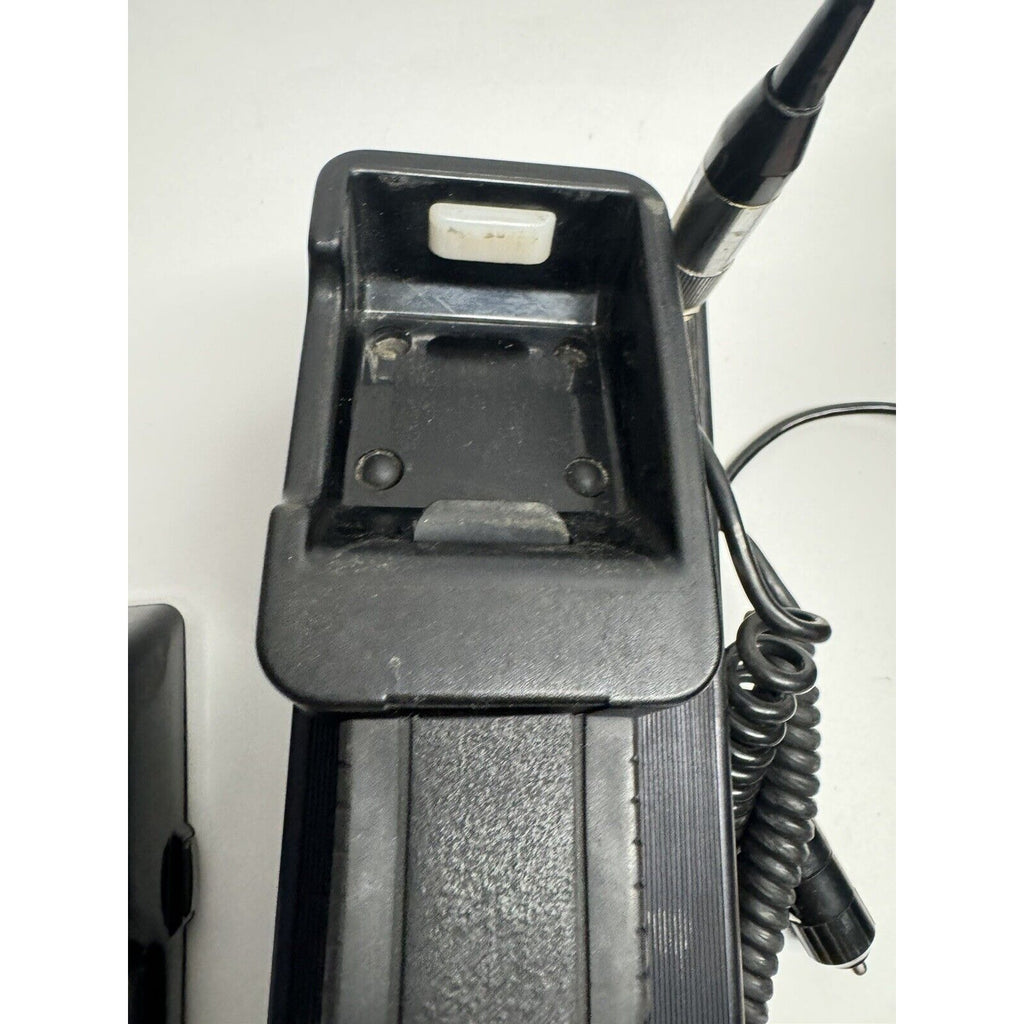 Vintage Motorola Kraco Mobile Phone S1633A Car Charger UNTESTED