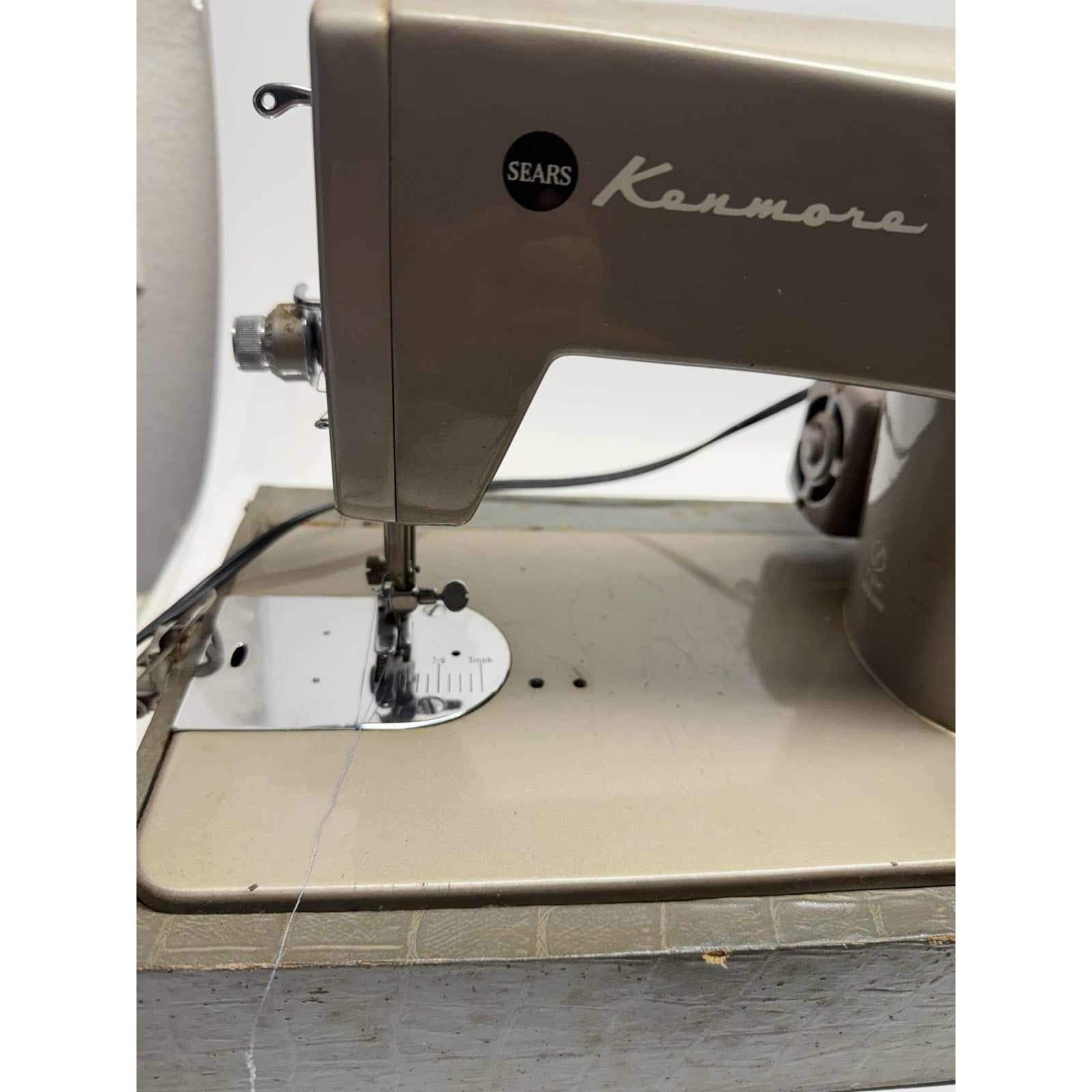 VINTAGE 1960s Kenmore Model 148.280 Sewing Machine w/ Foot Pedal - WORKS GREAT !