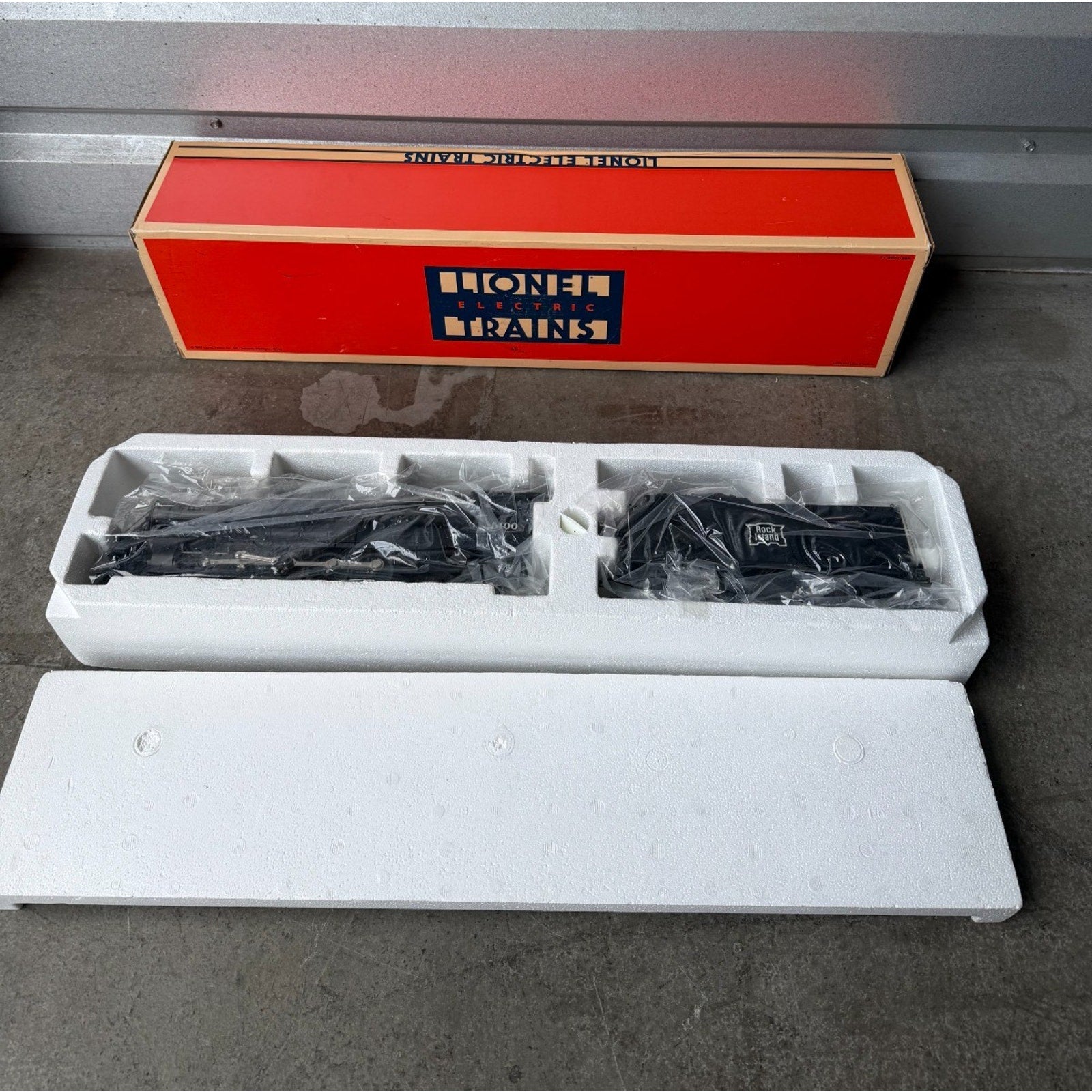 VTG LIONEL 6-18001 O GA. ROCK ISLAND CAB #5100 STEAM LOCOMOTIVE 4-8-4 & TENDER