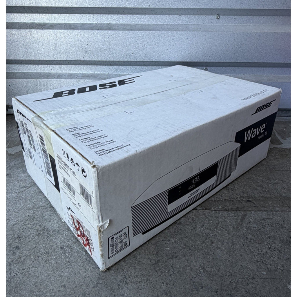 VINTAGE FACTORY SEALED Bose Wave Radio III Model 343207-1210 Platinum White