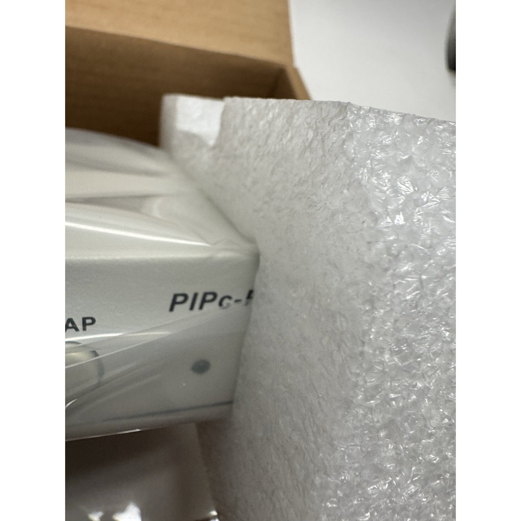 SEALED NEW AVE PIPc-Pro Picture-in-Picture Screen Splitter BNC